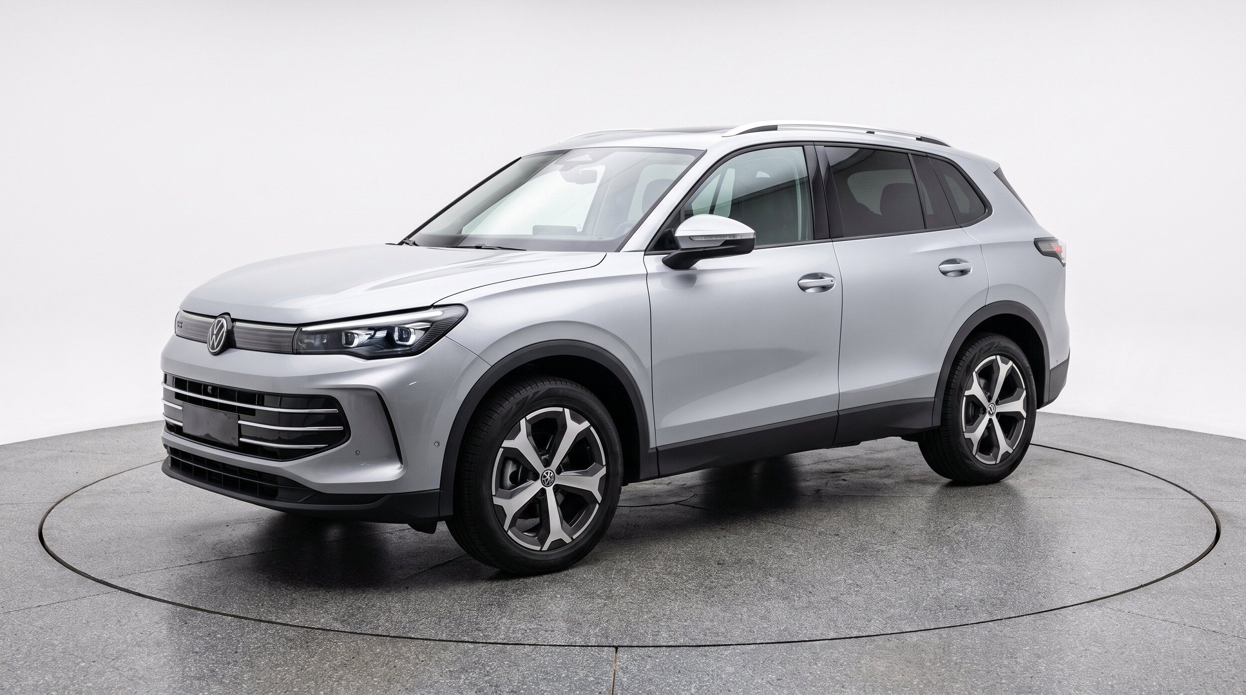 Thumbnail: 2026 Volkswagen Tiguan - 3