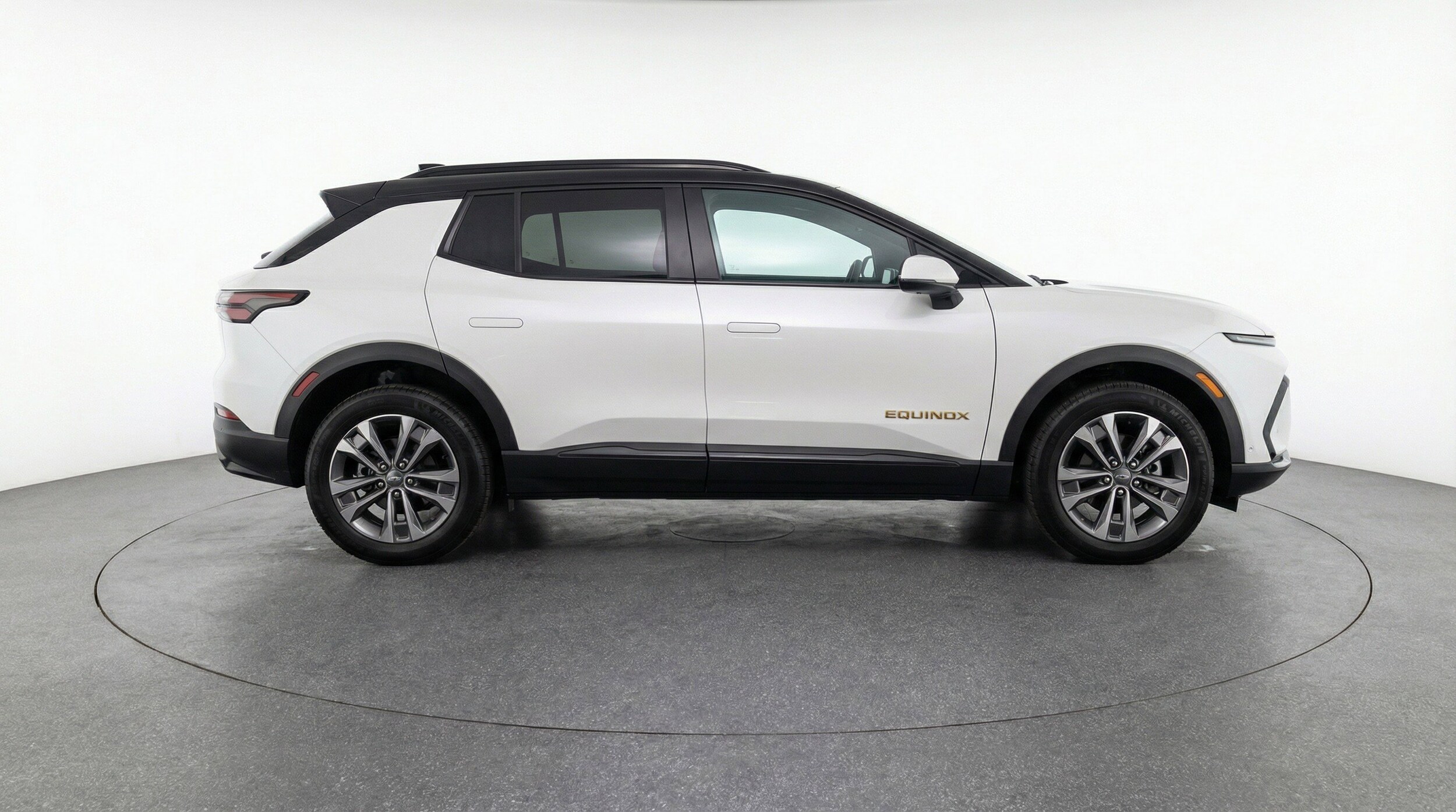 Thumbnail: 2025 Chevrolet Equinox - 11