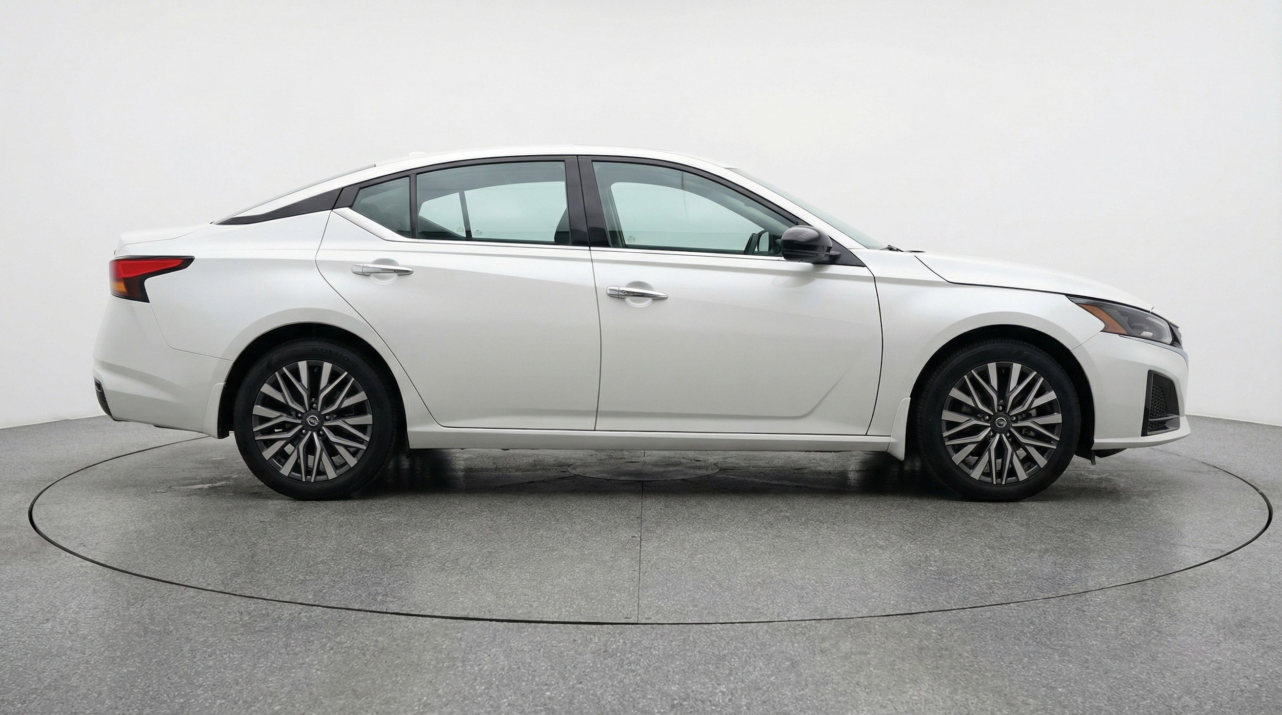 Thumbnail: 2025 Nissan Altima - 11