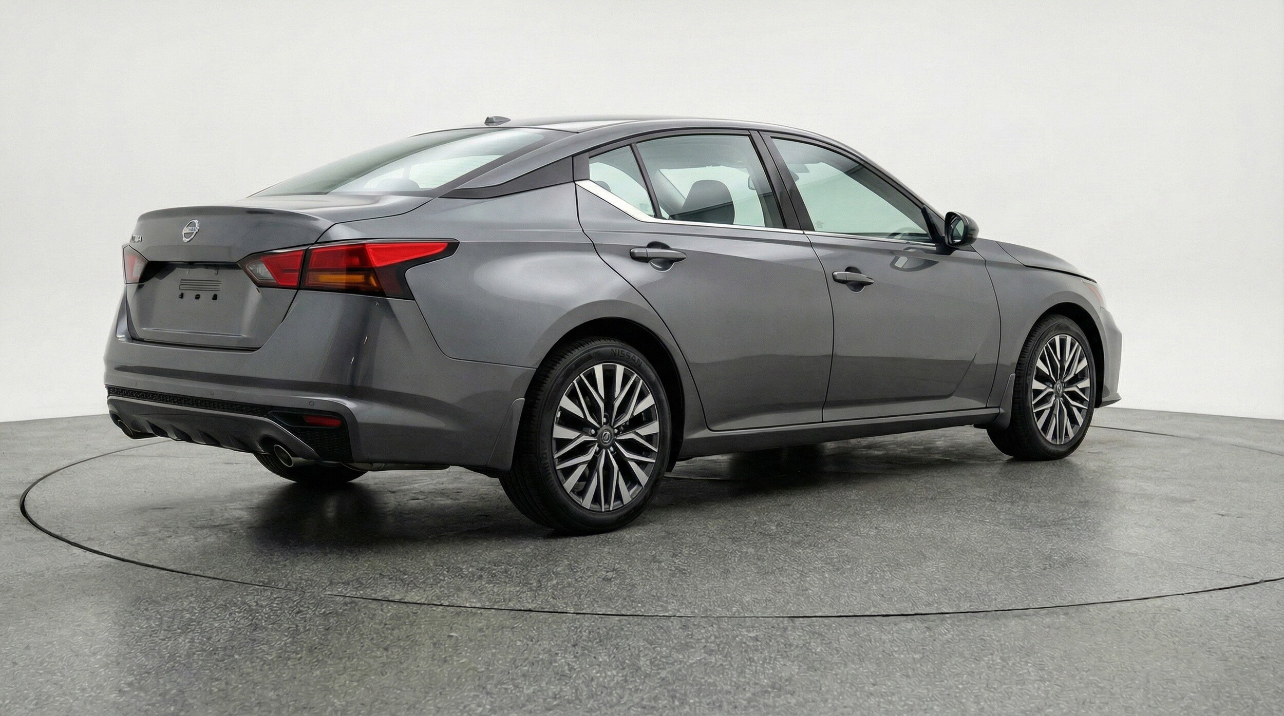 Thumbnail: 2025 Nissan Altima - 9