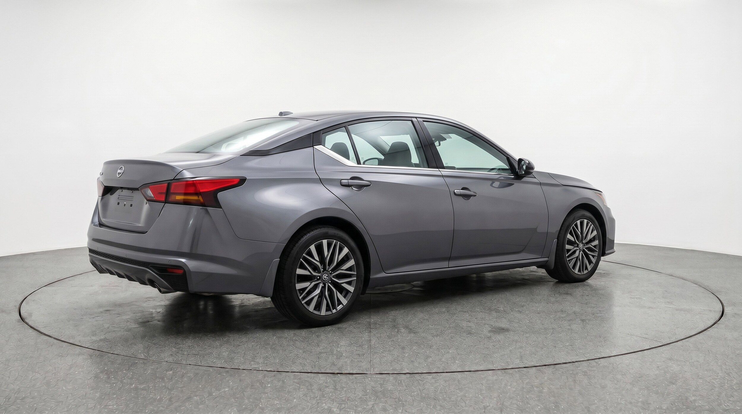 Thumbnail: 2025 Nissan Altima - 9