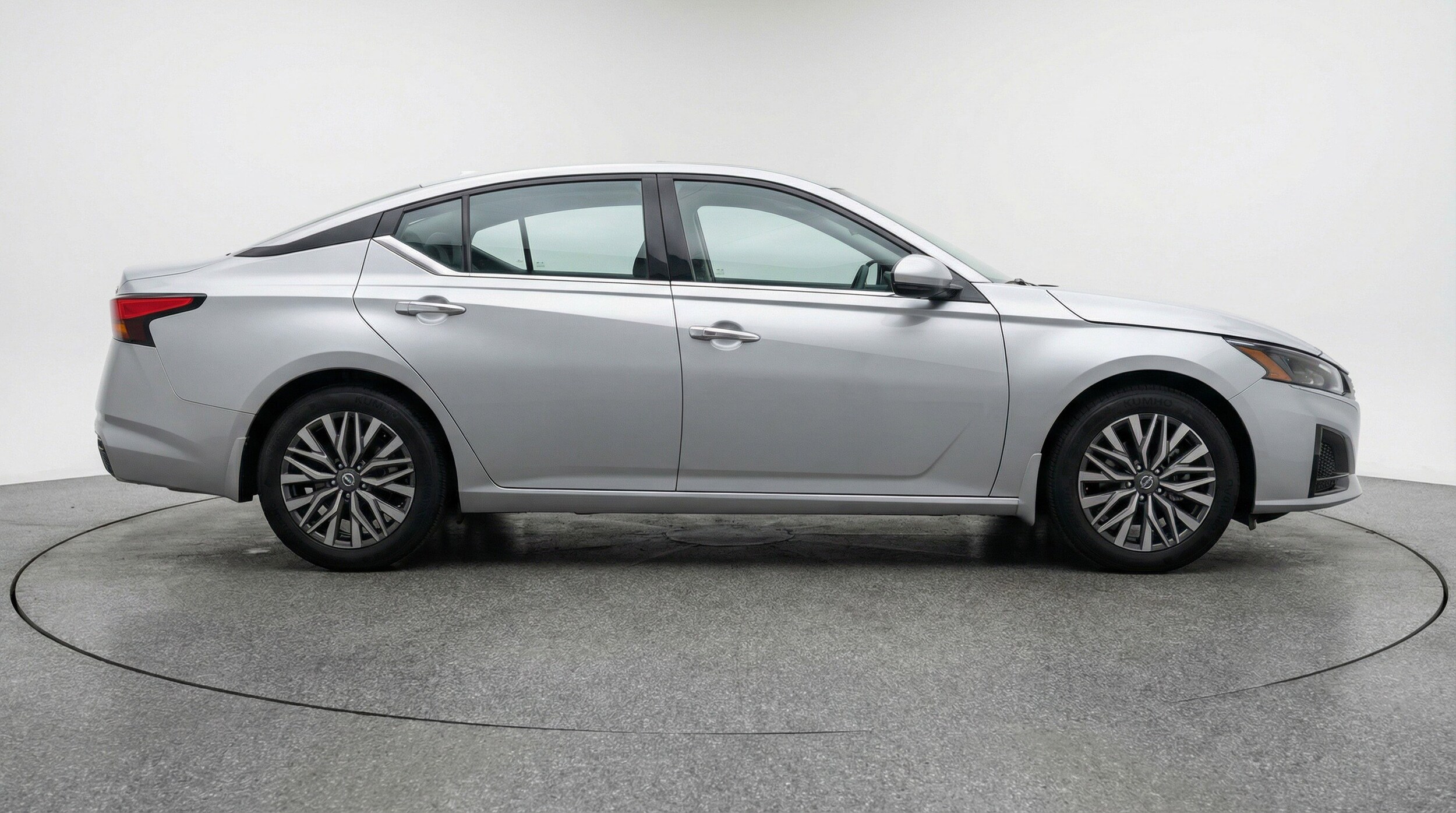 Thumbnail: 2025 Nissan Altima - 11