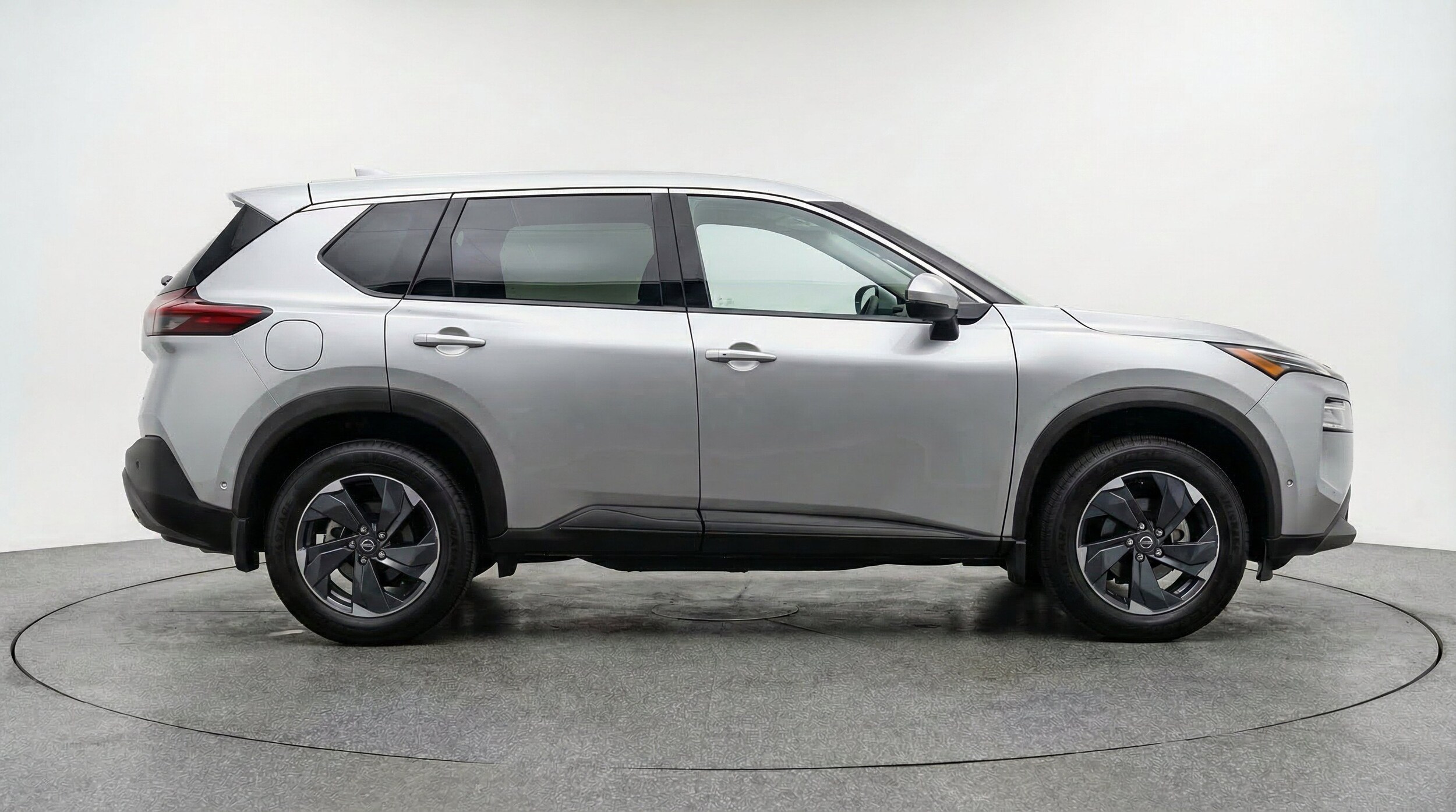Thumbnail: 2025 Nissan Rogue - 10