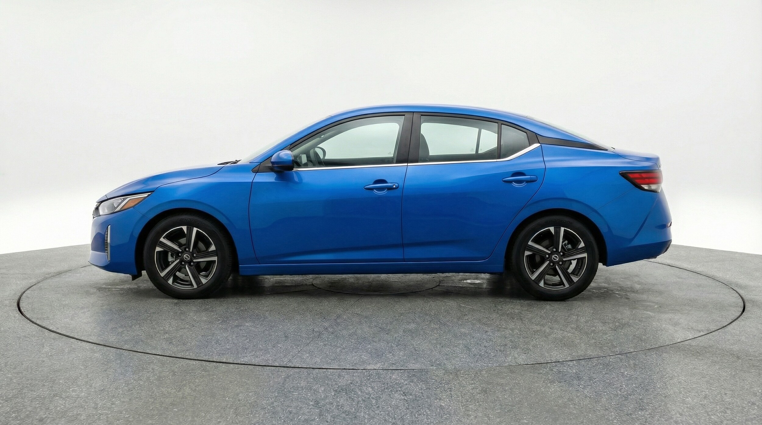 Thumbnail: 2025 Nissan Sentra - 4