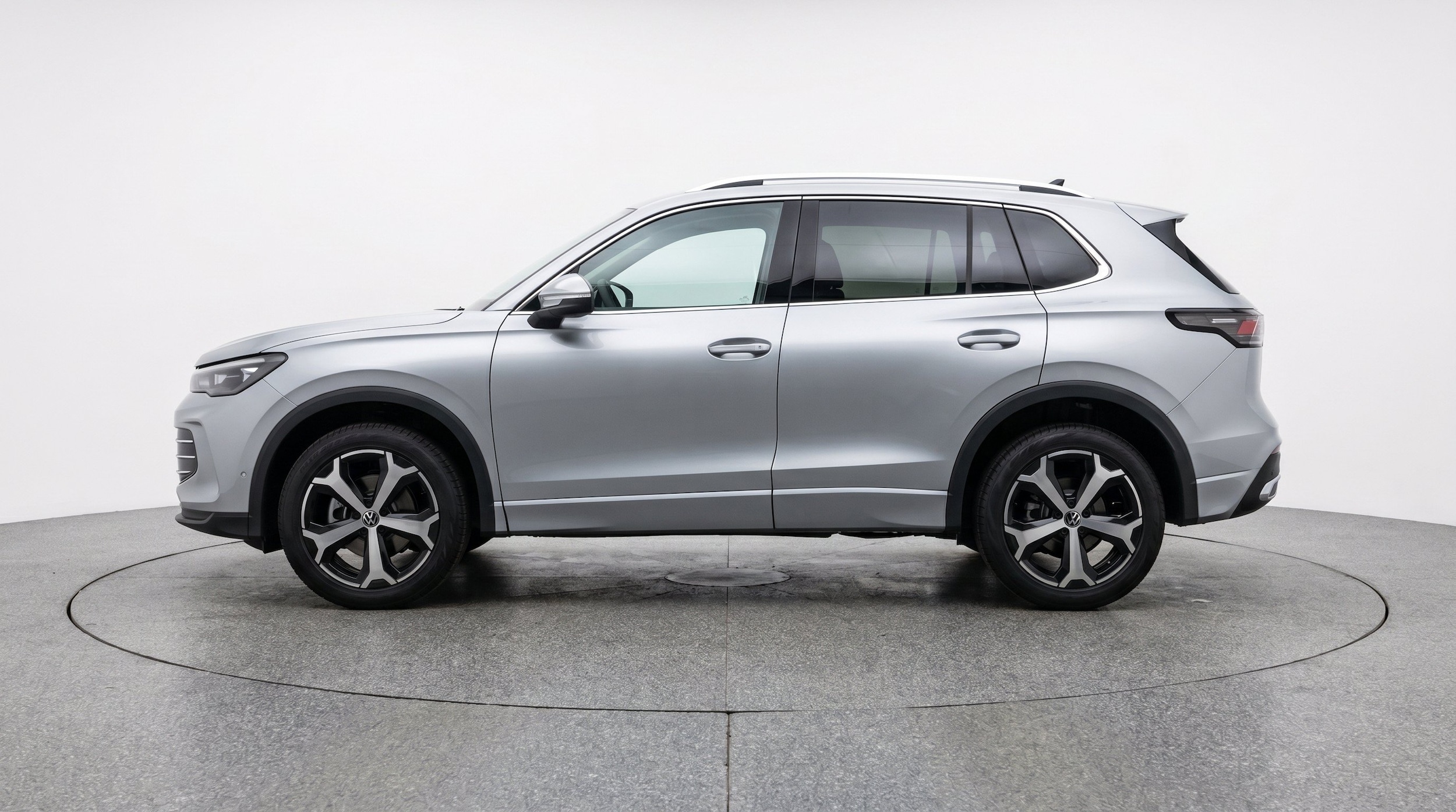 Thumbnail: 2026 Volkswagen Tiguan - 5