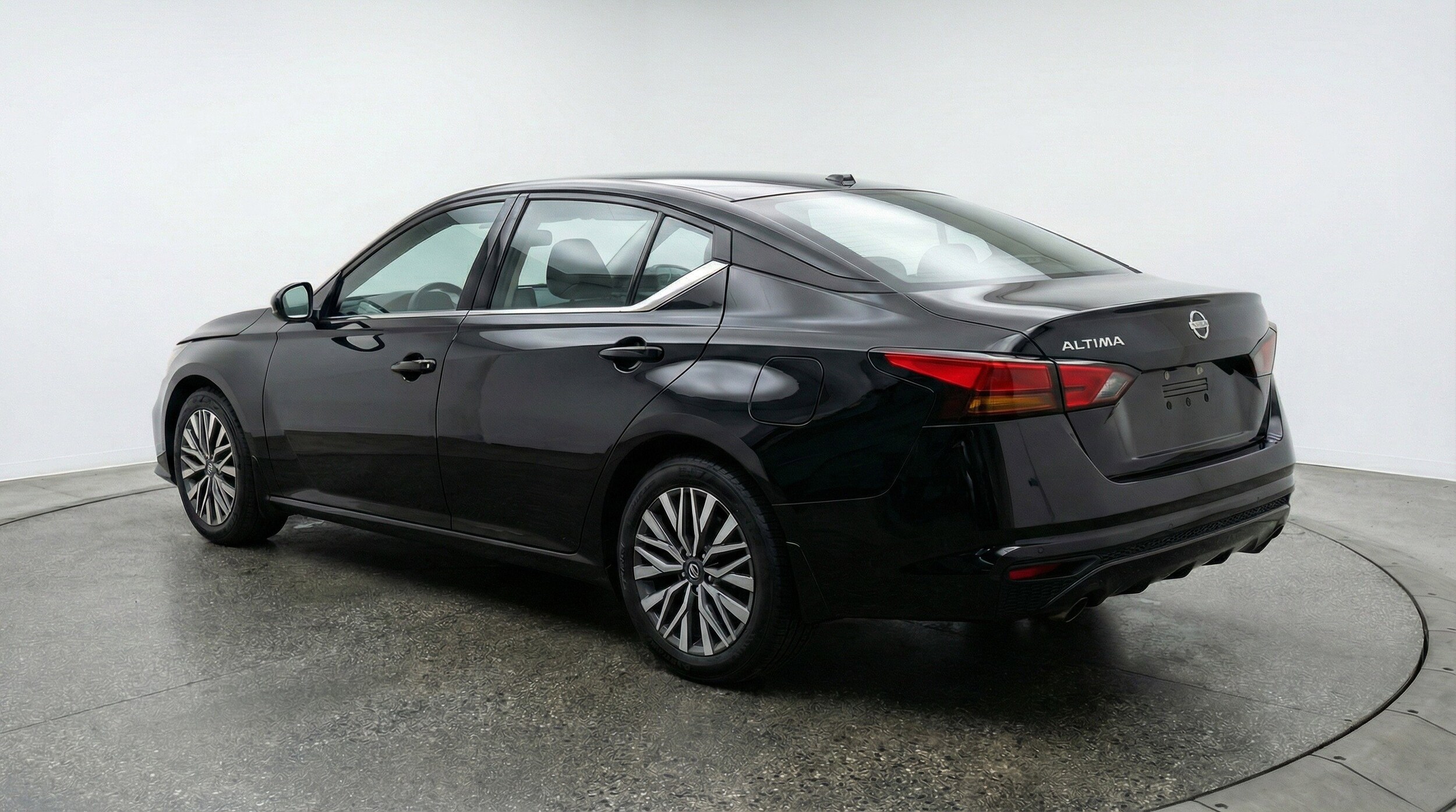 Thumbnail: 2025 Nissan Altima - 6