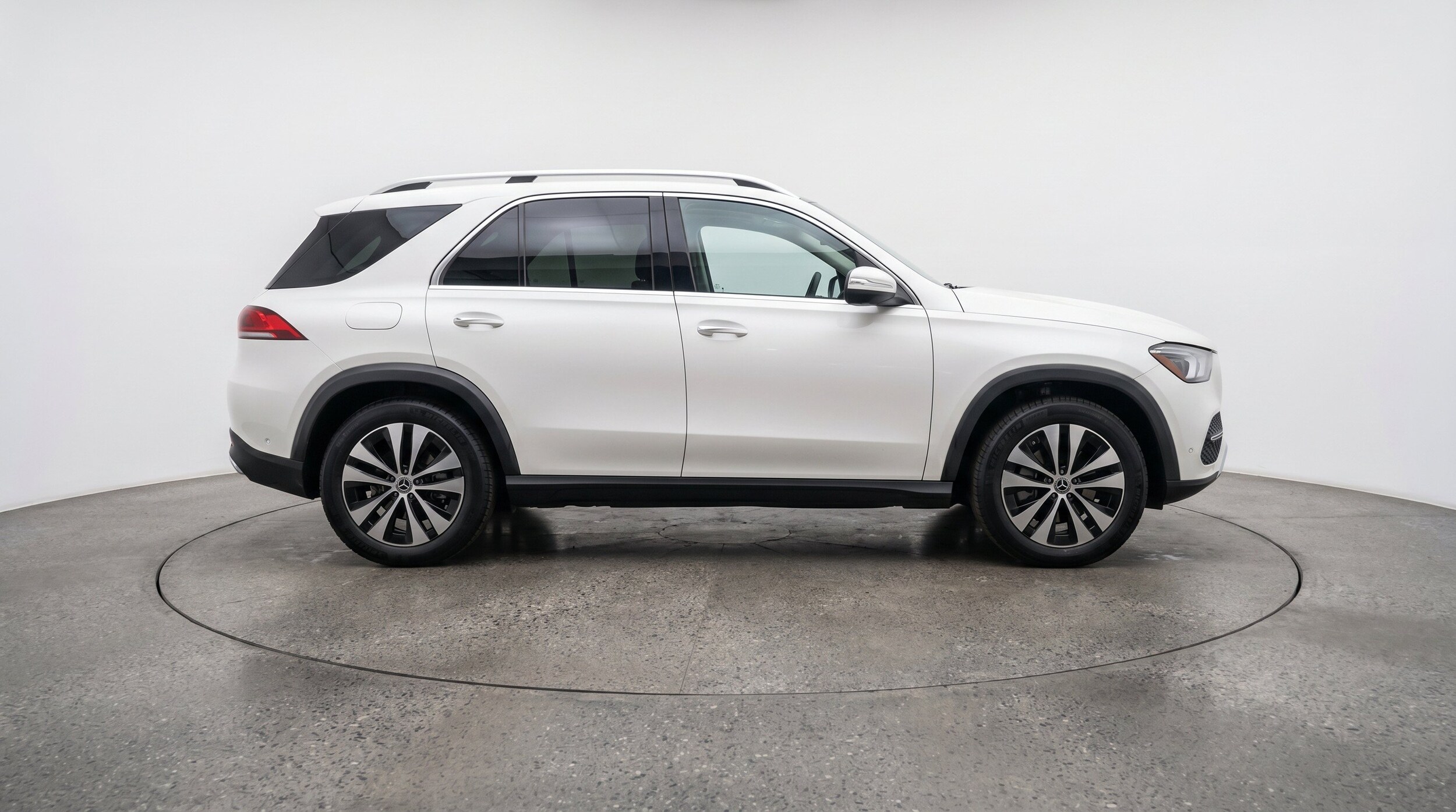 Thumbnail: 2026 Mercedes-Benz GLE - 11