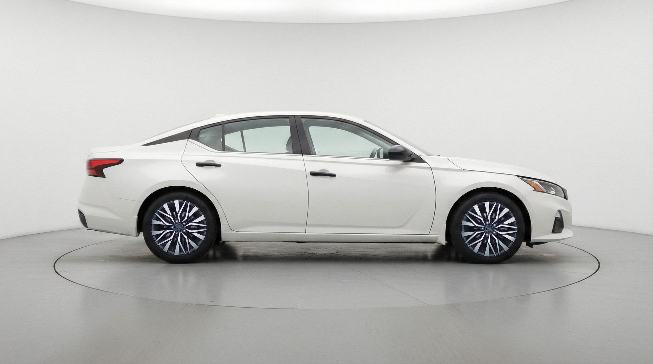 Thumbnail: 2025 Nissan Altima - 8