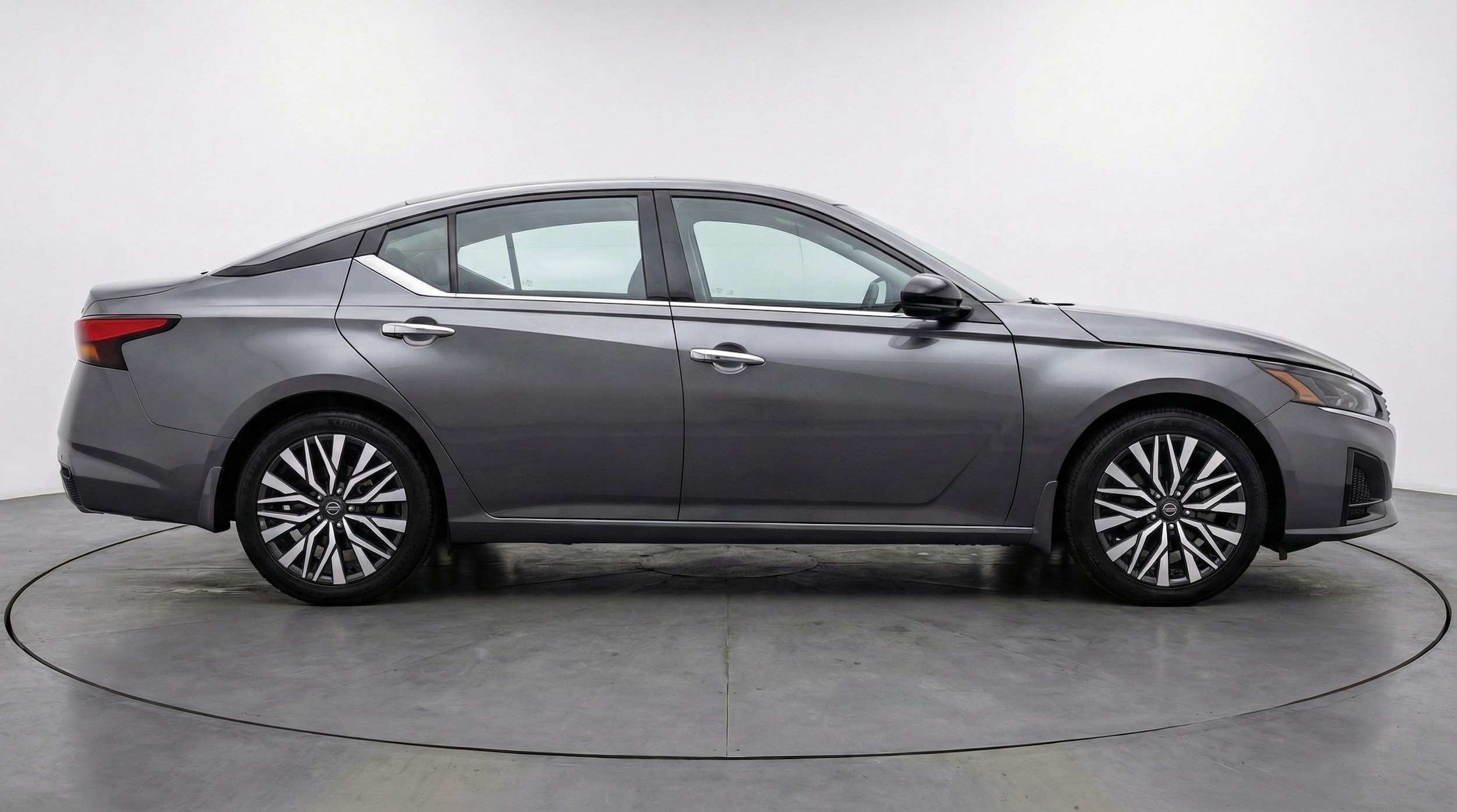 Thumbnail: 2025 Nissan Altima - 8