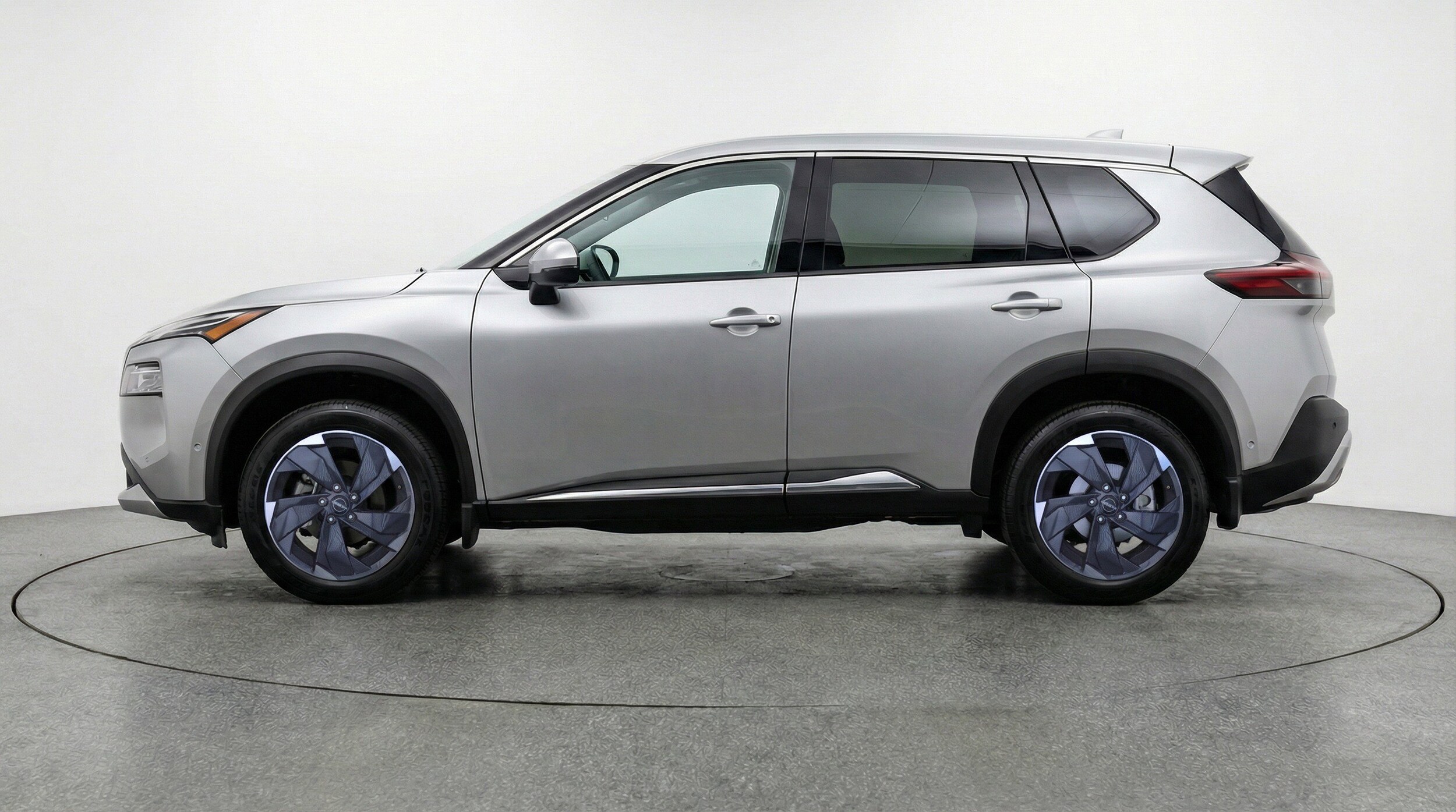 Thumbnail: 2025 Nissan Rogue - 5