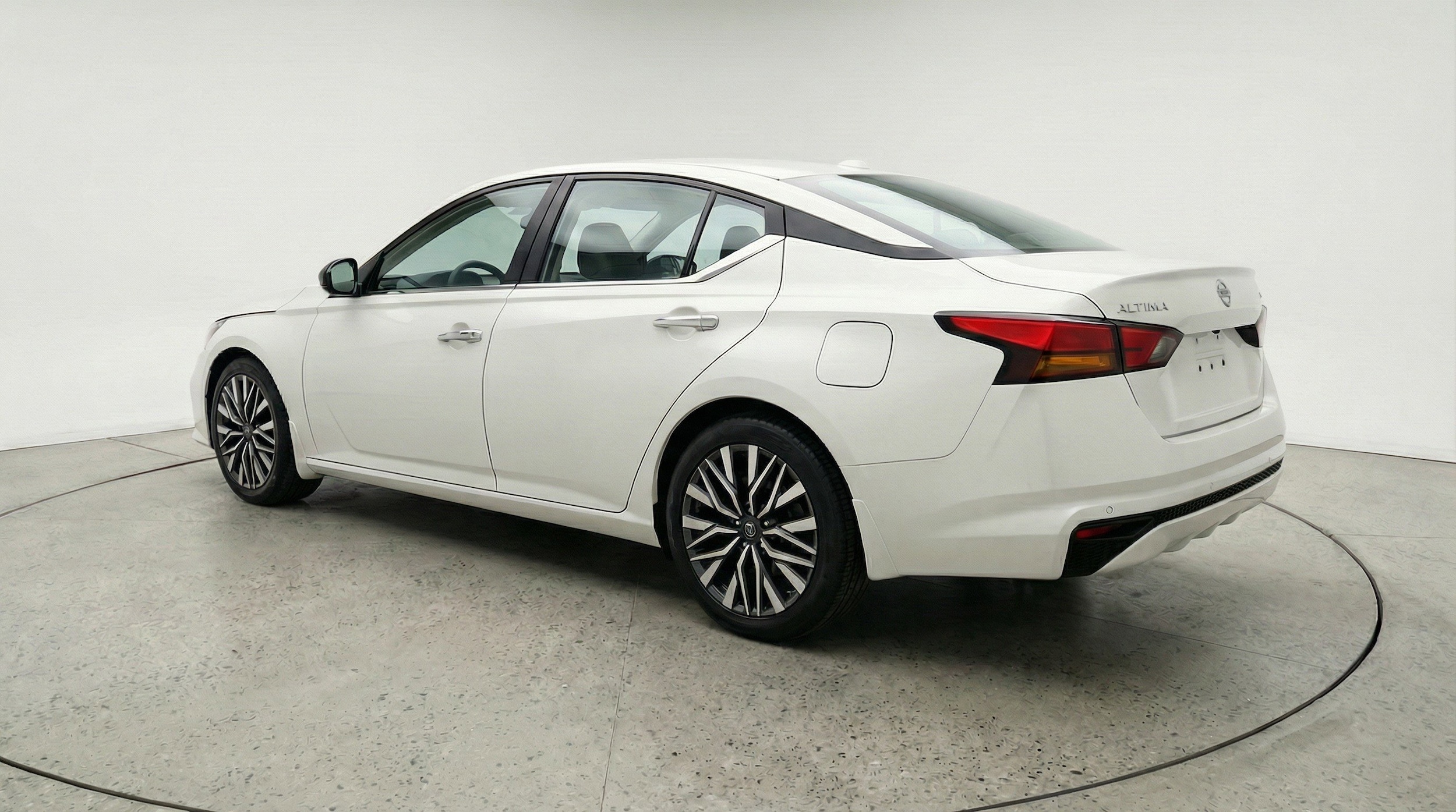 Thumbnail: 2025 Nissan Altima - 6