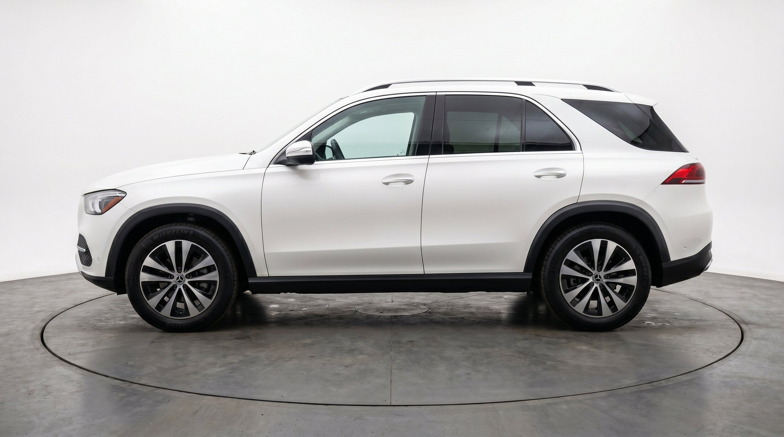 Thumbnail: 2026 Mercedes-Benz GLE - 5