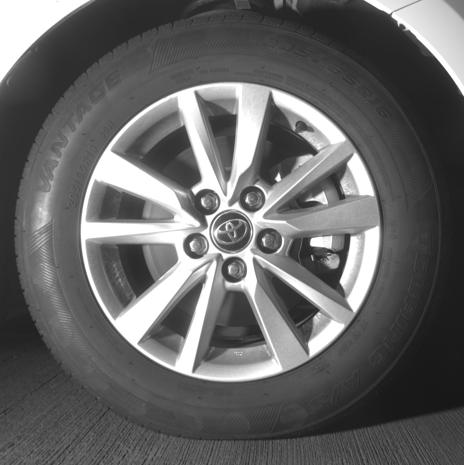 Thumbnail: 2025 Toyota Camry - 10