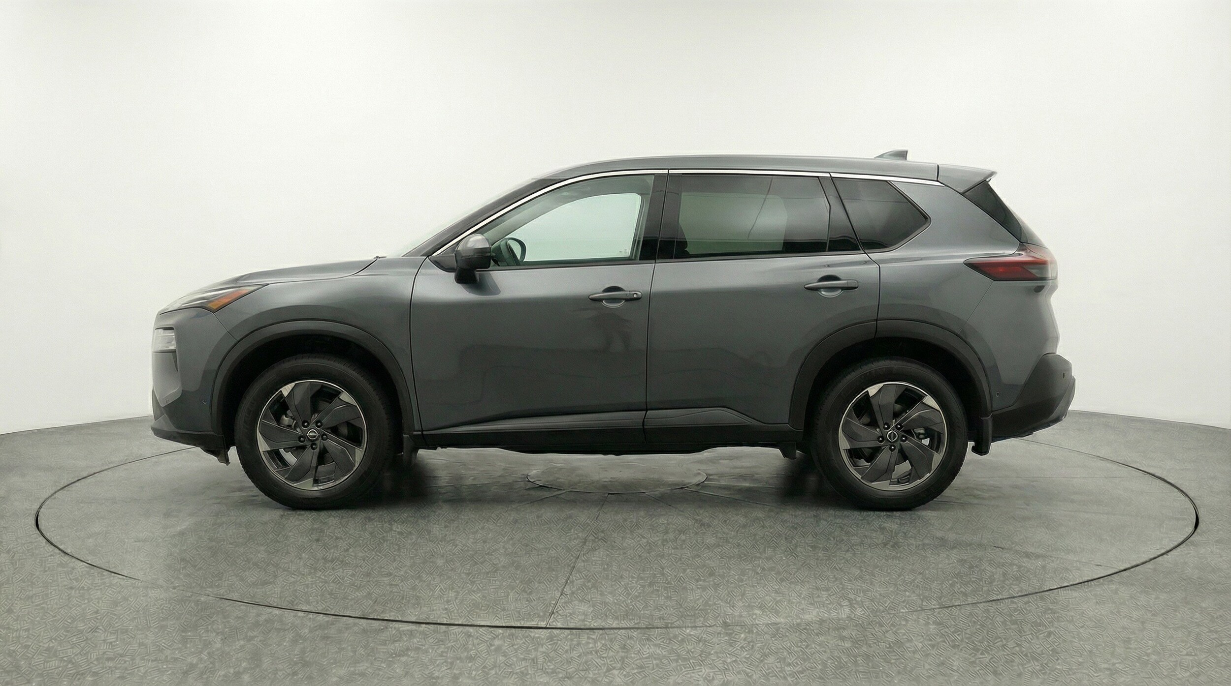 Thumbnail: 2025 Nissan Rogue - 5