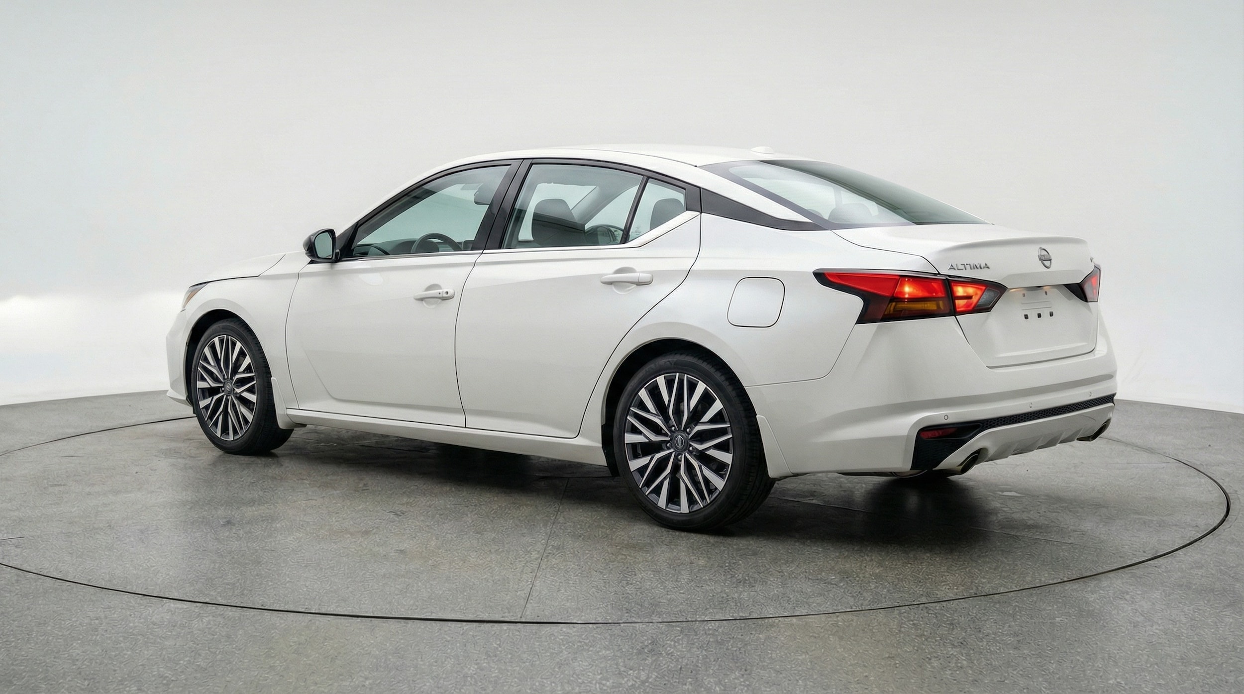 Thumbnail: 2025 Nissan Altima - 5