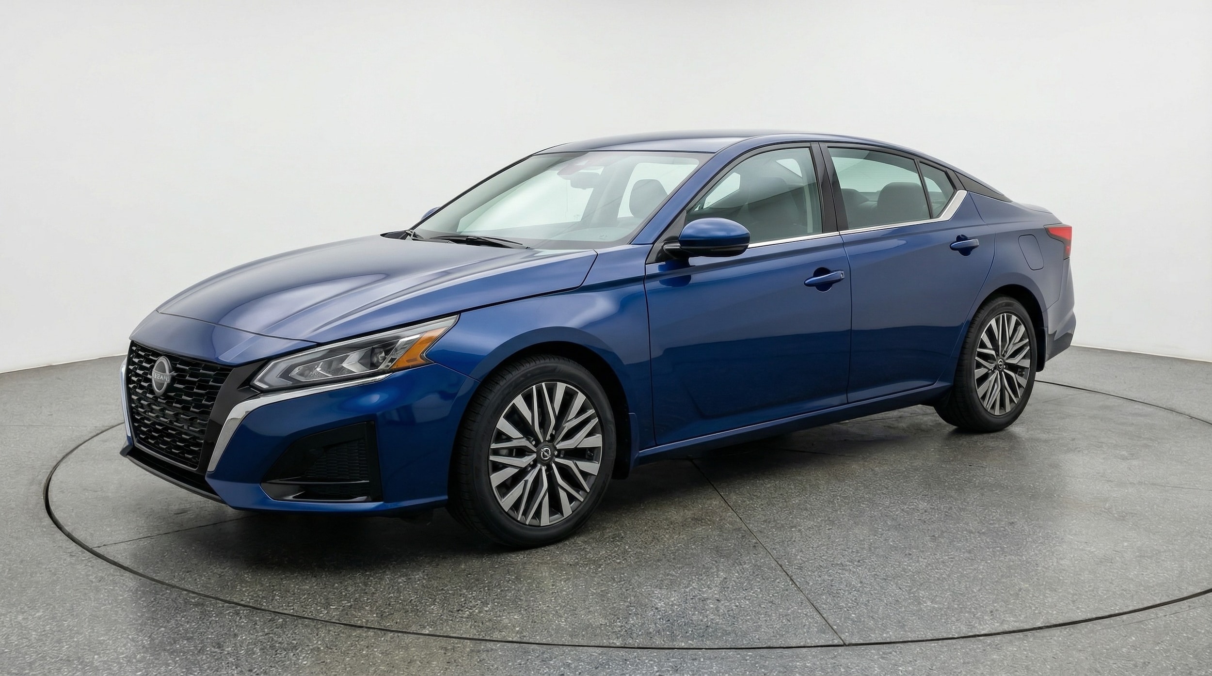 Thumbnail: 2025 Nissan Altima - 3