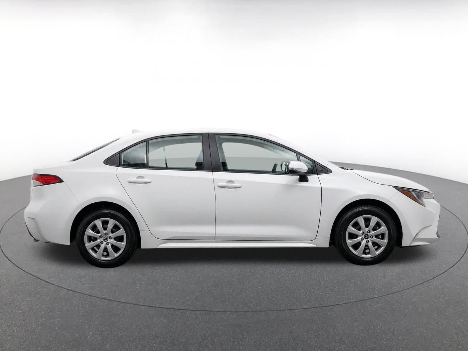 Thumbnail: 2025 Toyota Corolla - 8