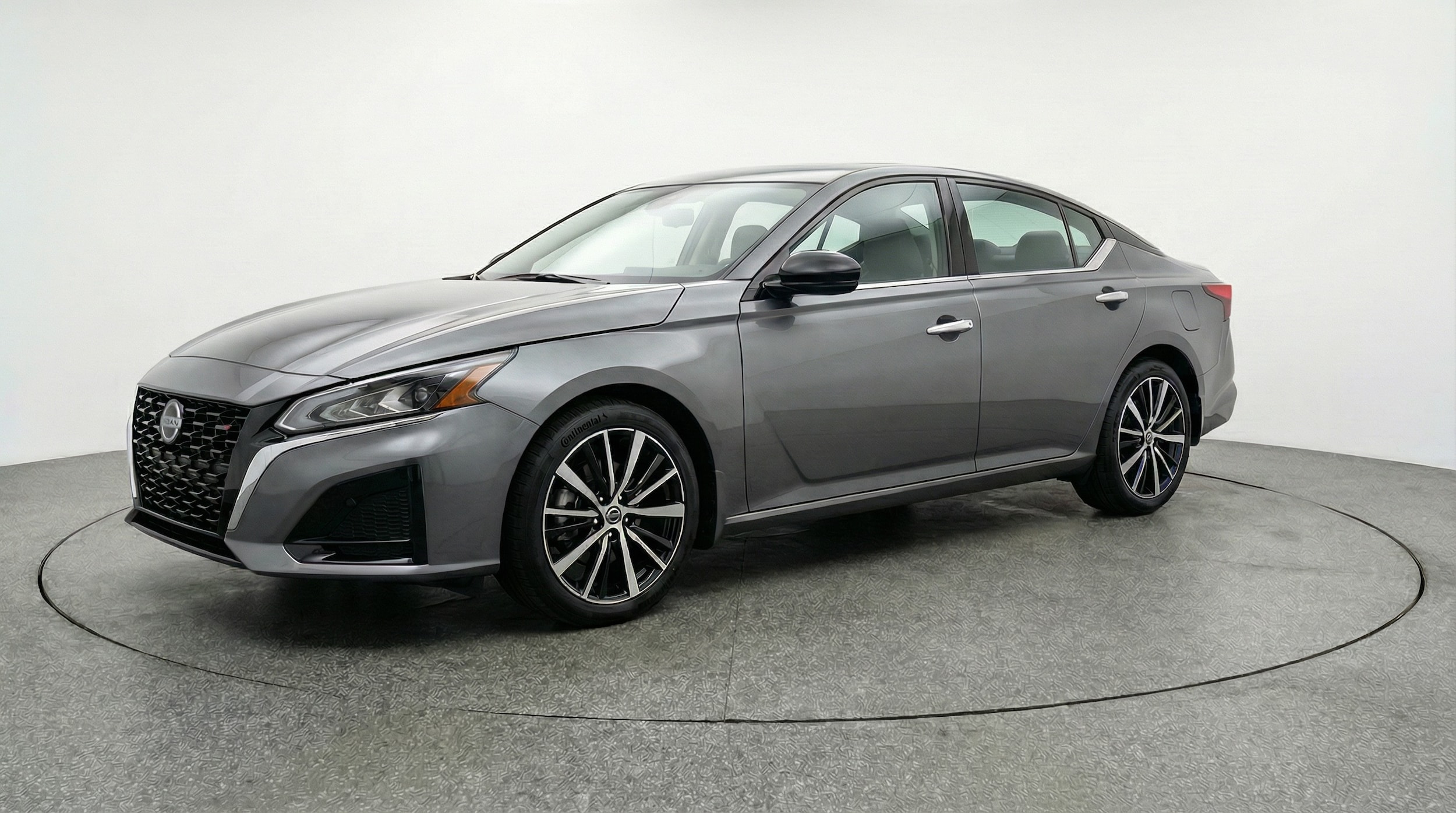 Thumbnail: 2025 Nissan Altima - 3