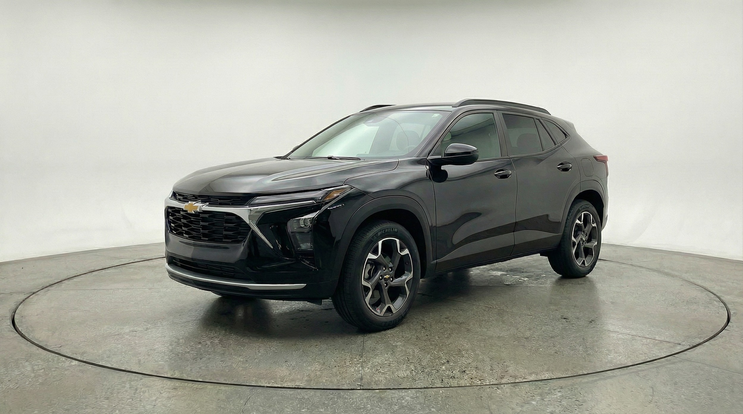 Thumbnail: 2025 Chevrolet Trax - 3