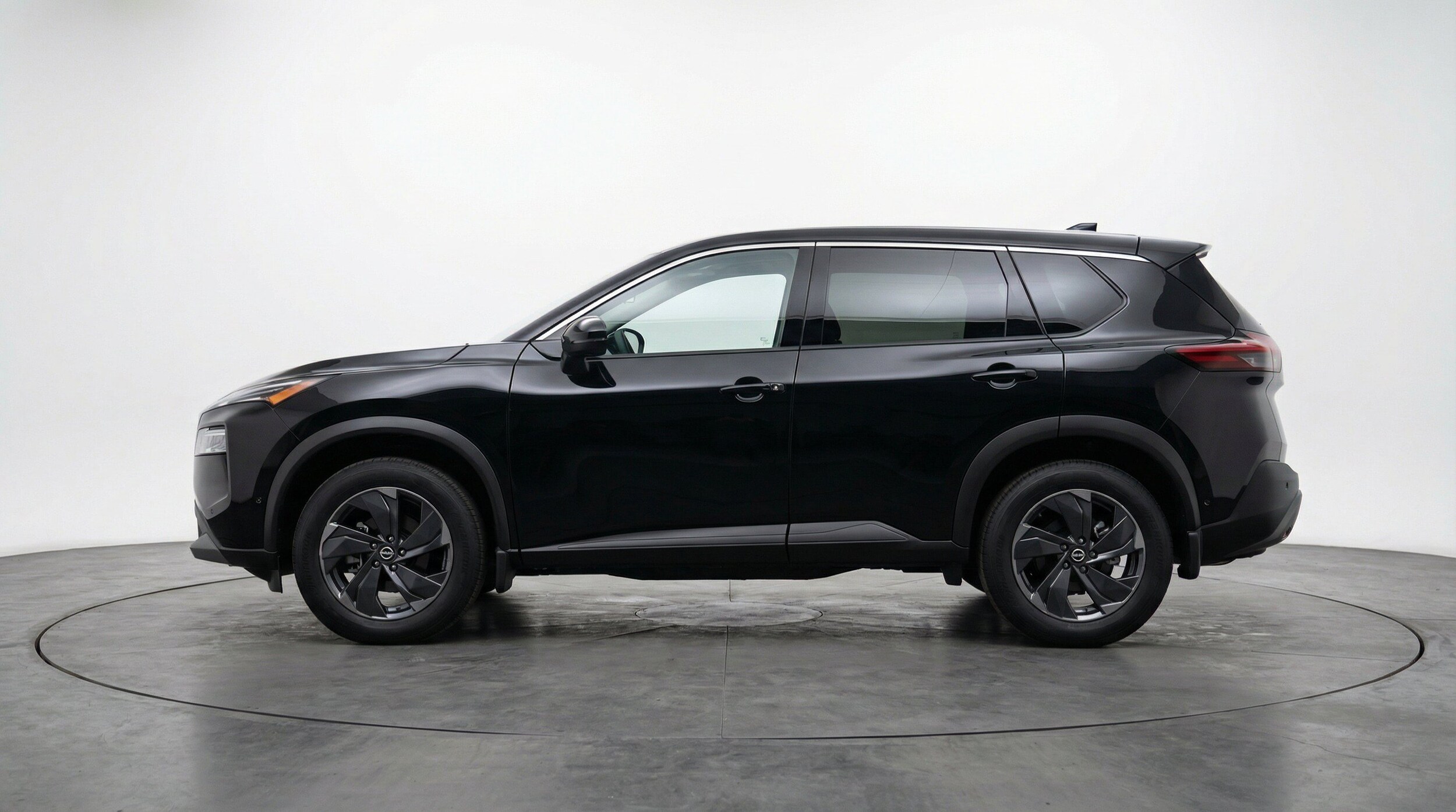 Thumbnail: 2025 Nissan Rogue - 5
