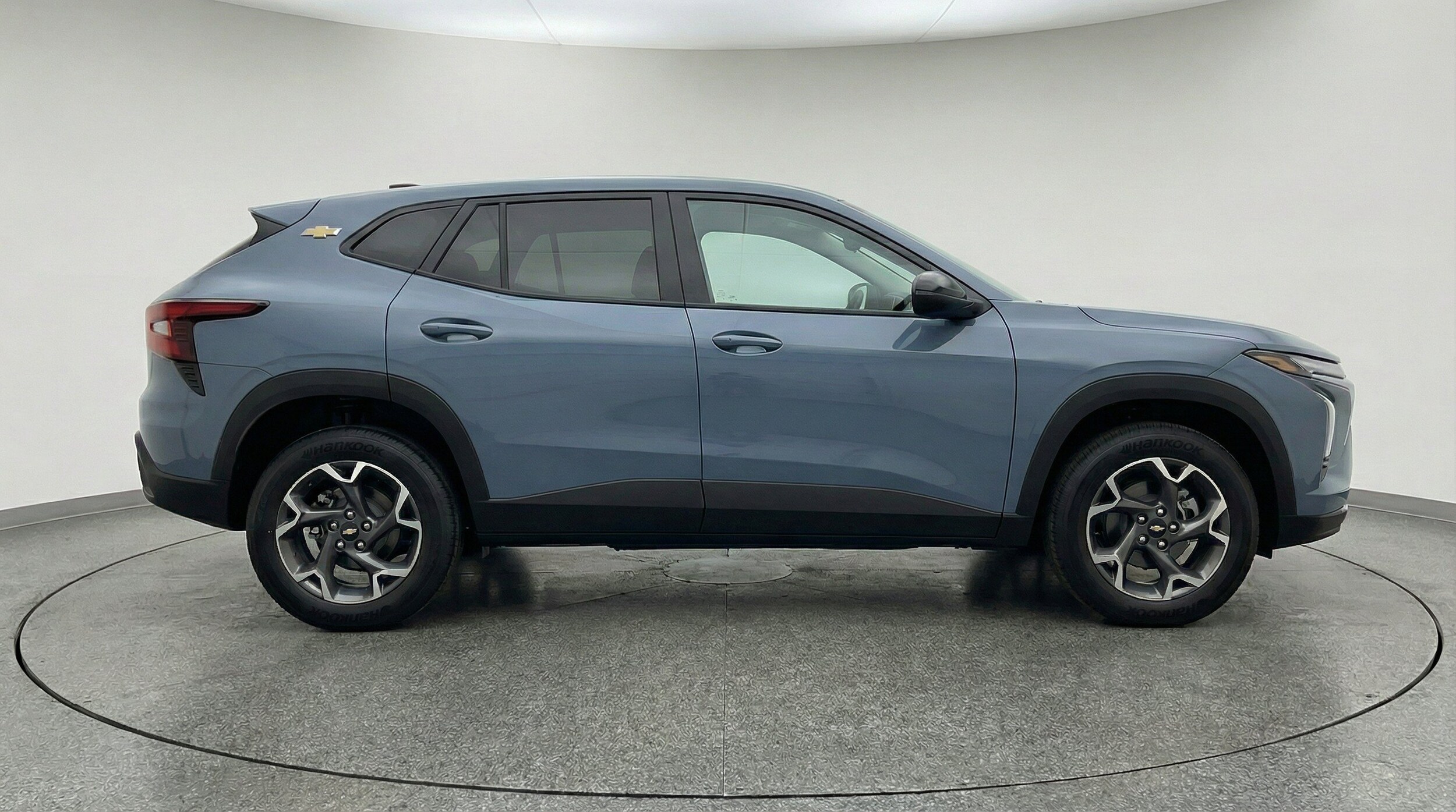 Thumbnail: 2025 Chevrolet Trax - 10