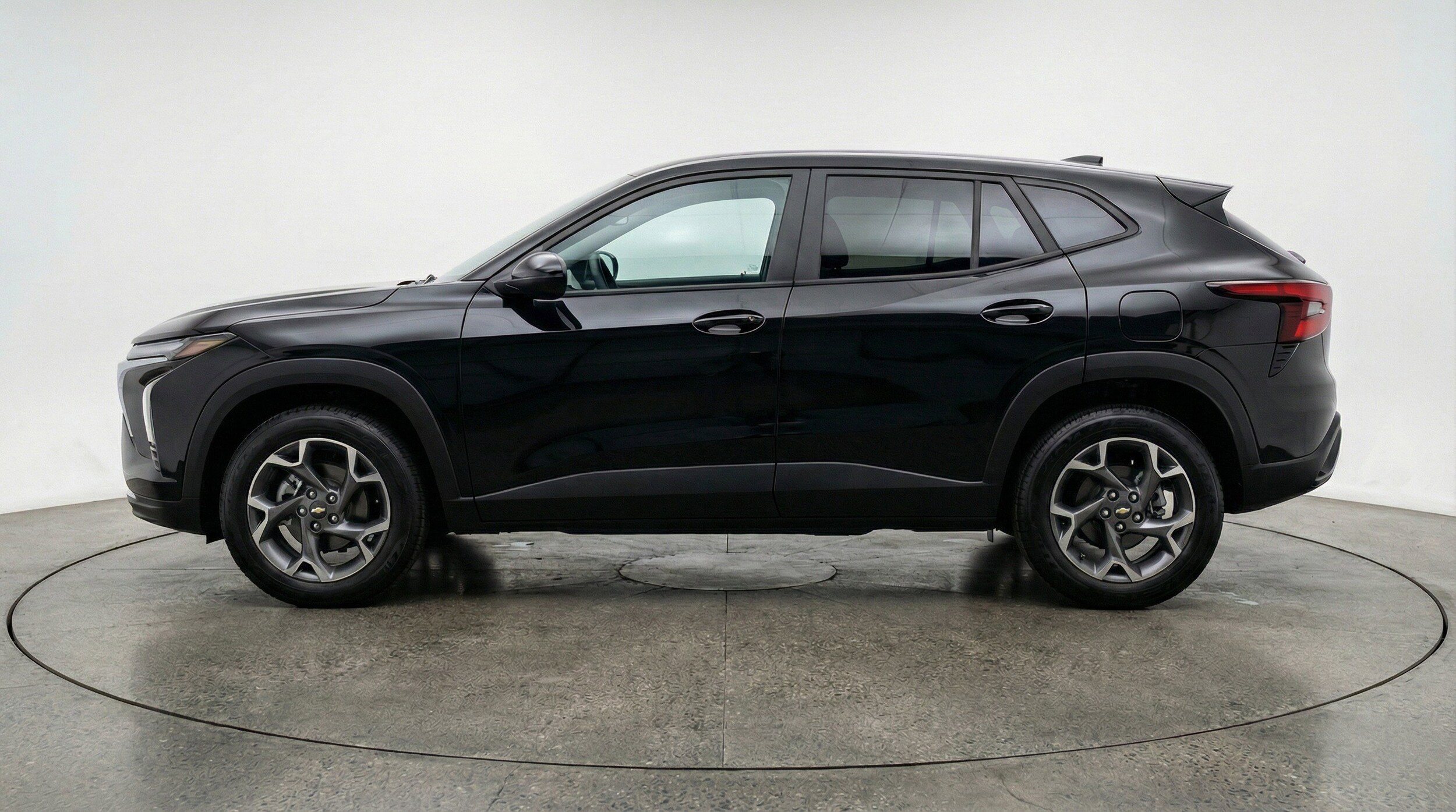 Thumbnail: 2025 Chevrolet Trax - 5