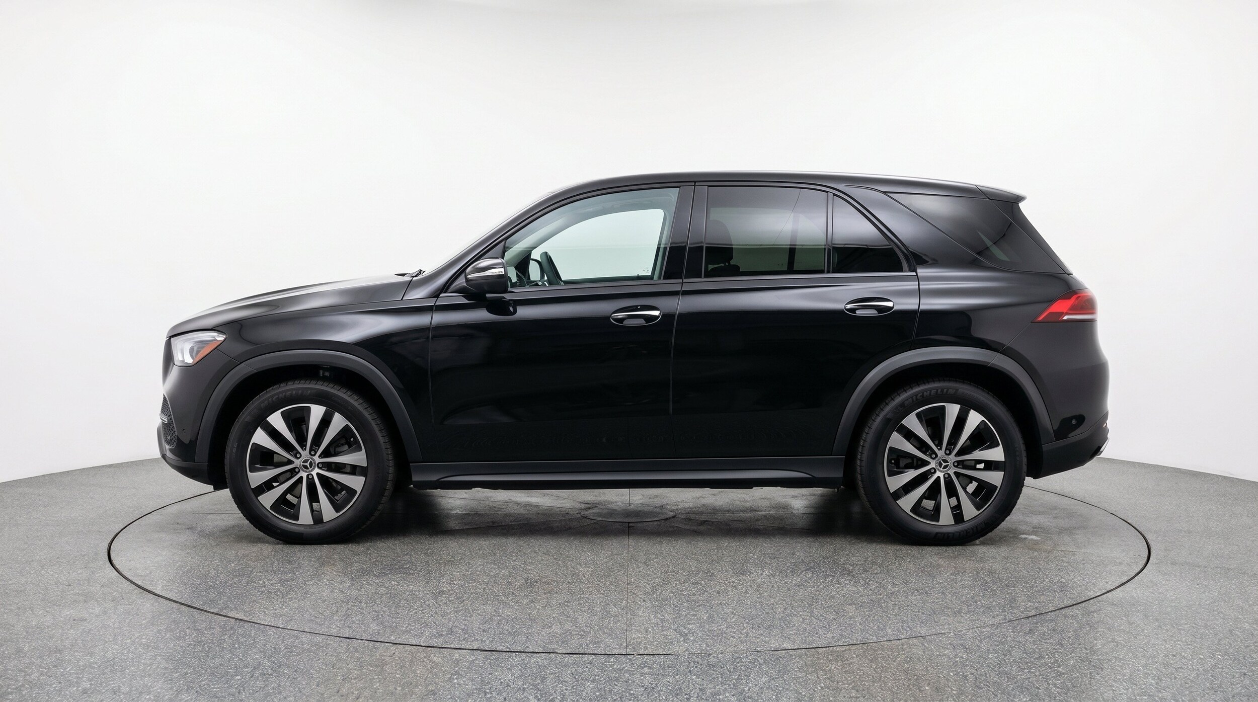 Thumbnail: 2026 Mercedes-Benz GLE - 5