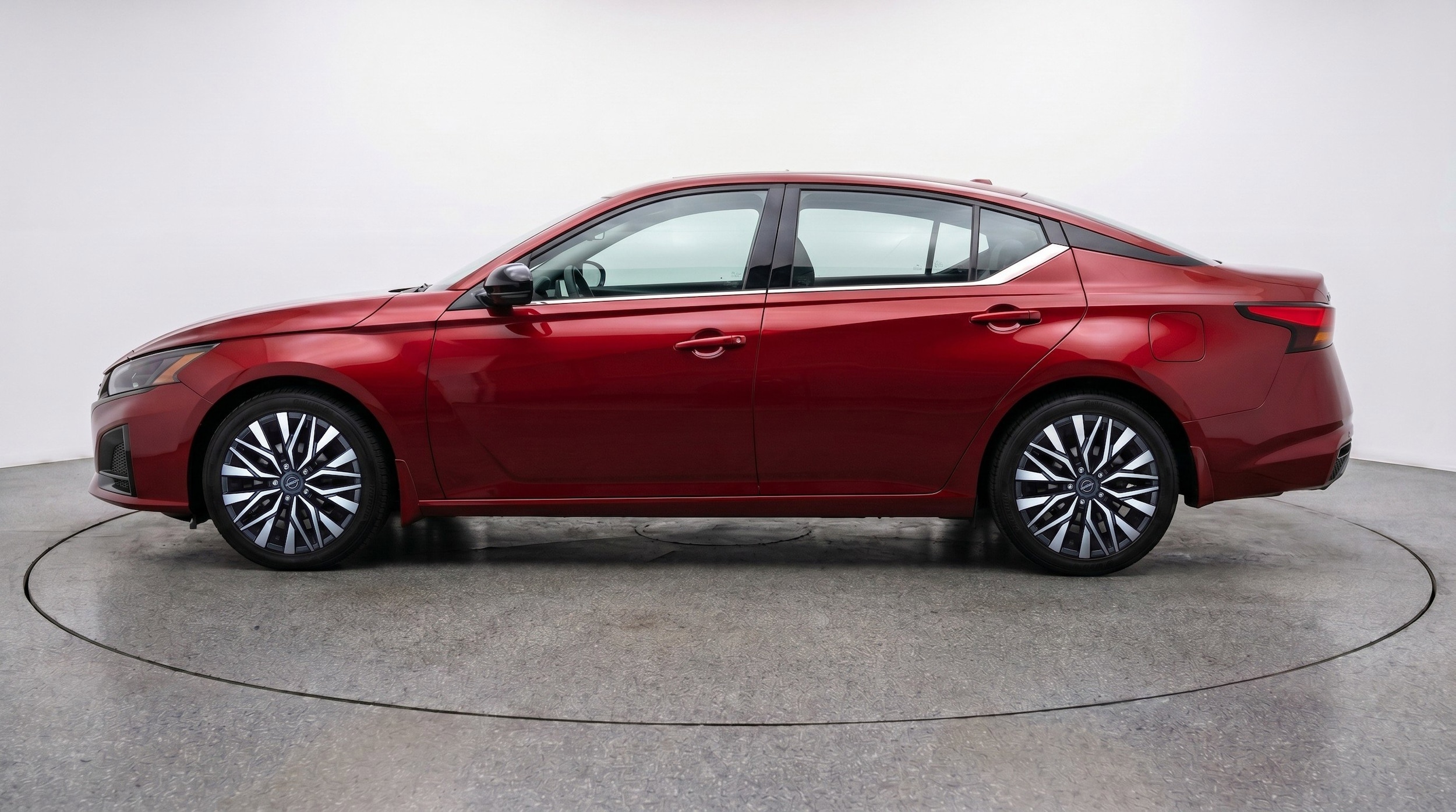 Thumbnail: 2025 Nissan Altima - 5