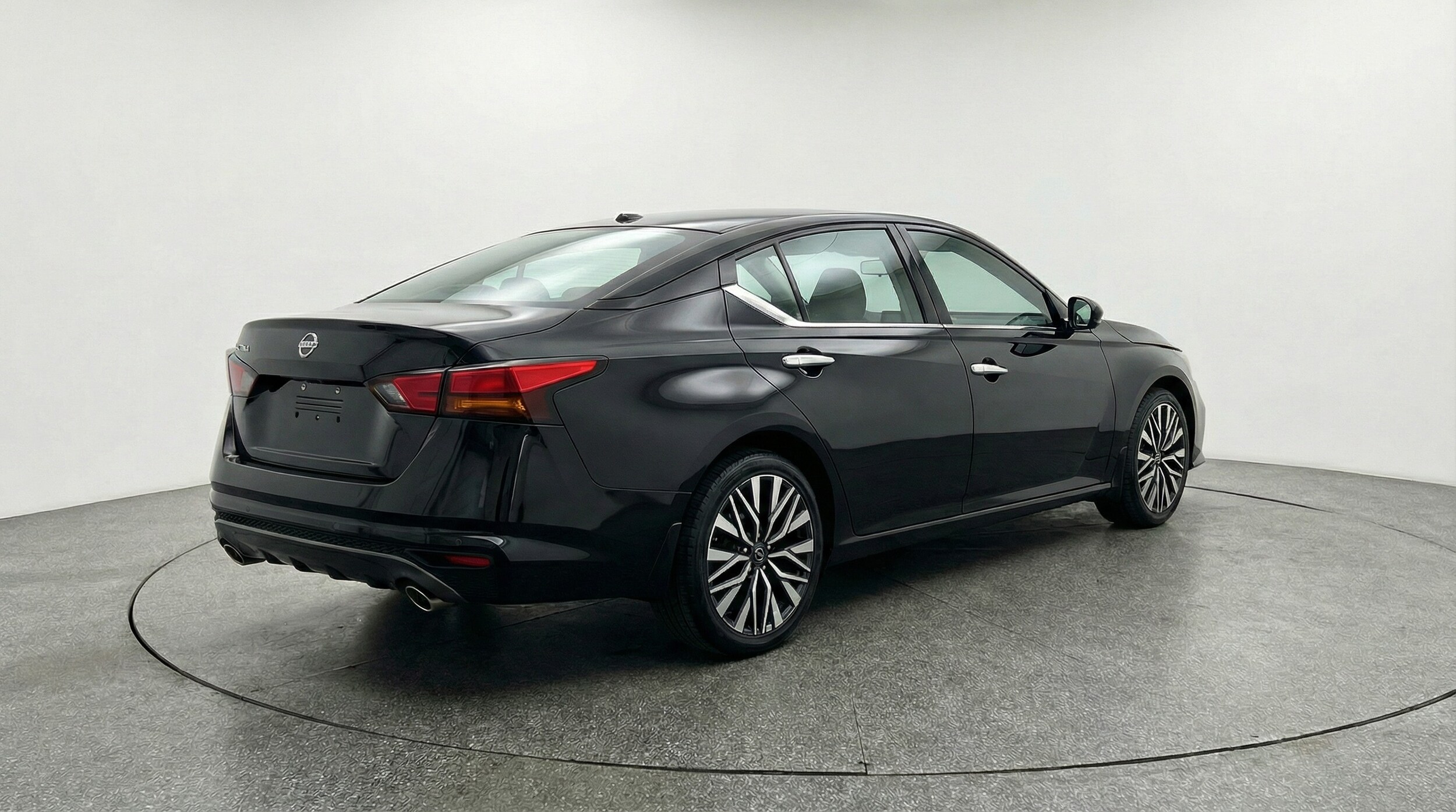 Thumbnail: 2025 Nissan Altima - 7