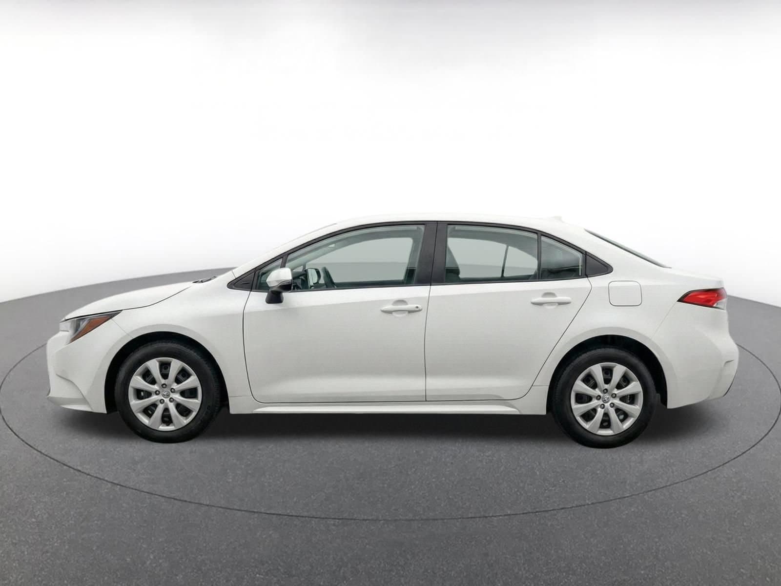 Thumbnail: 2025 Toyota Corolla - 4