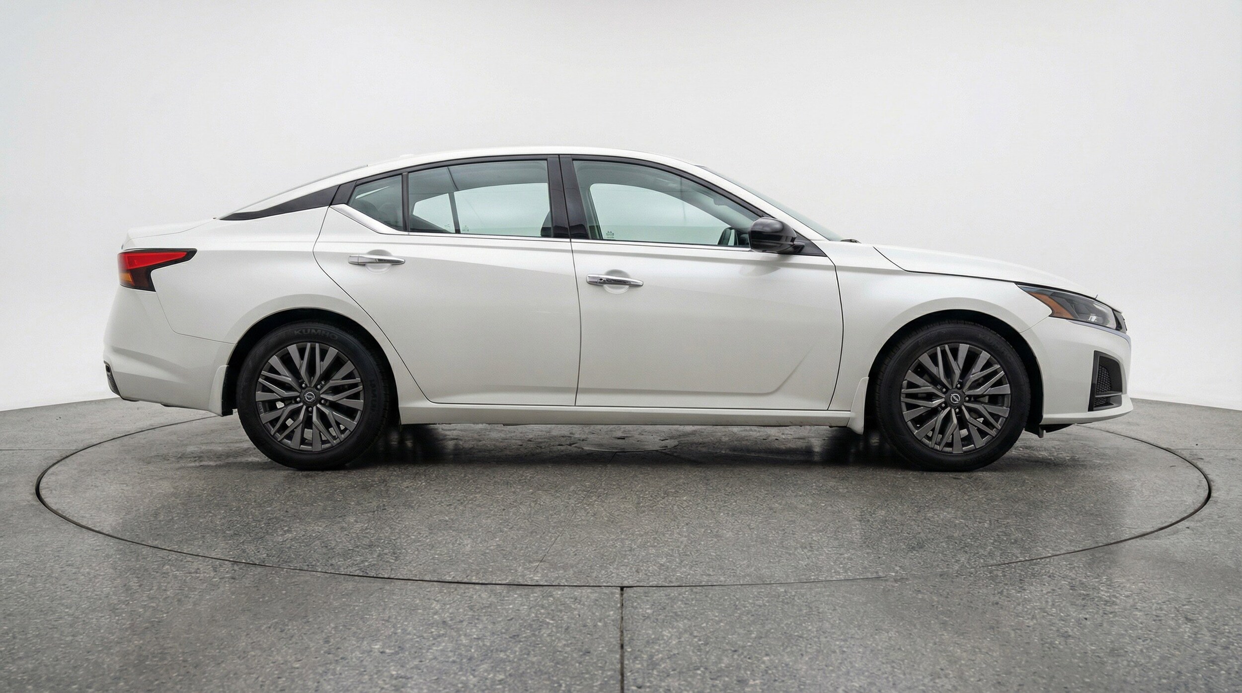 Thumbnail: 2025 Nissan Altima - 11