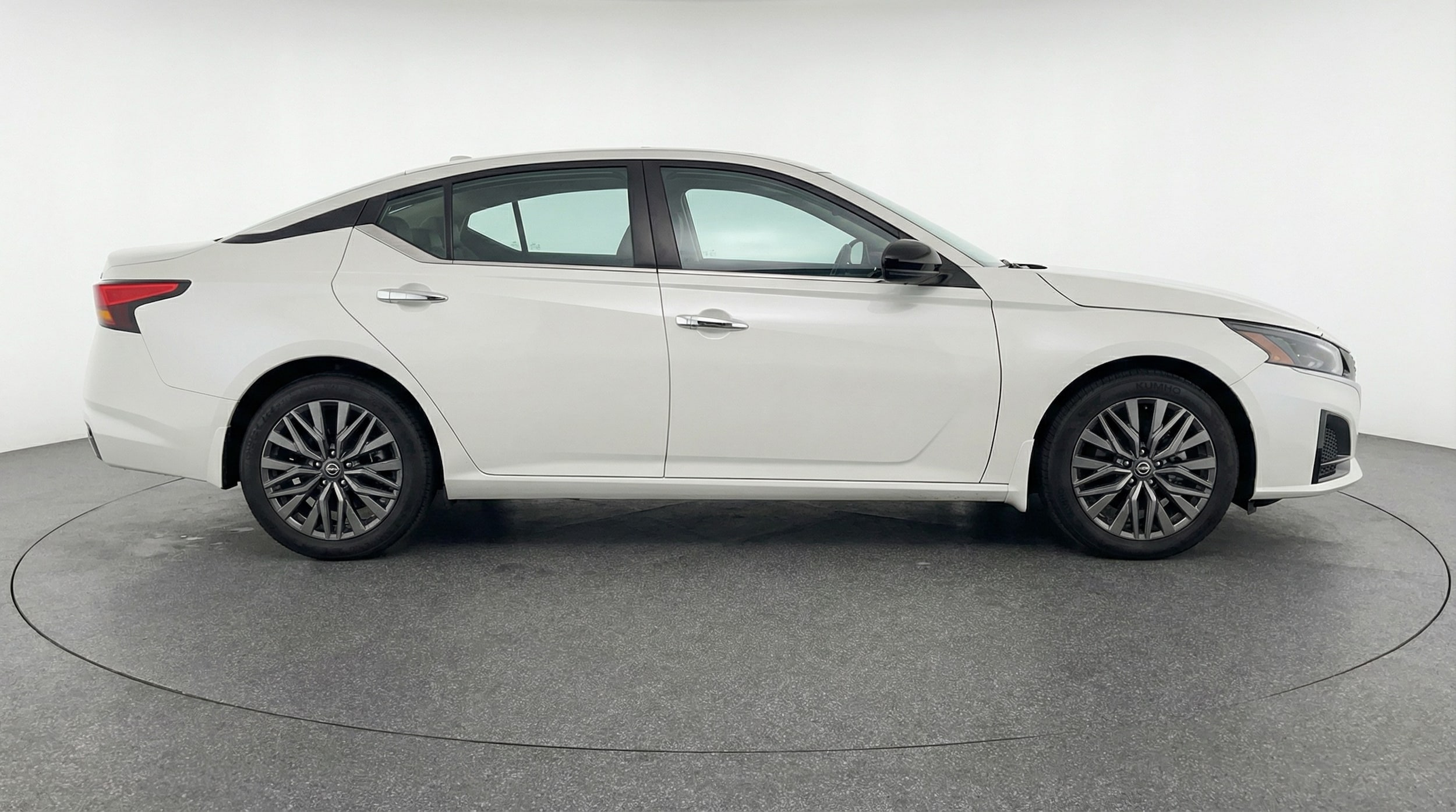 Thumbnail: 2025 Nissan Altima - 8