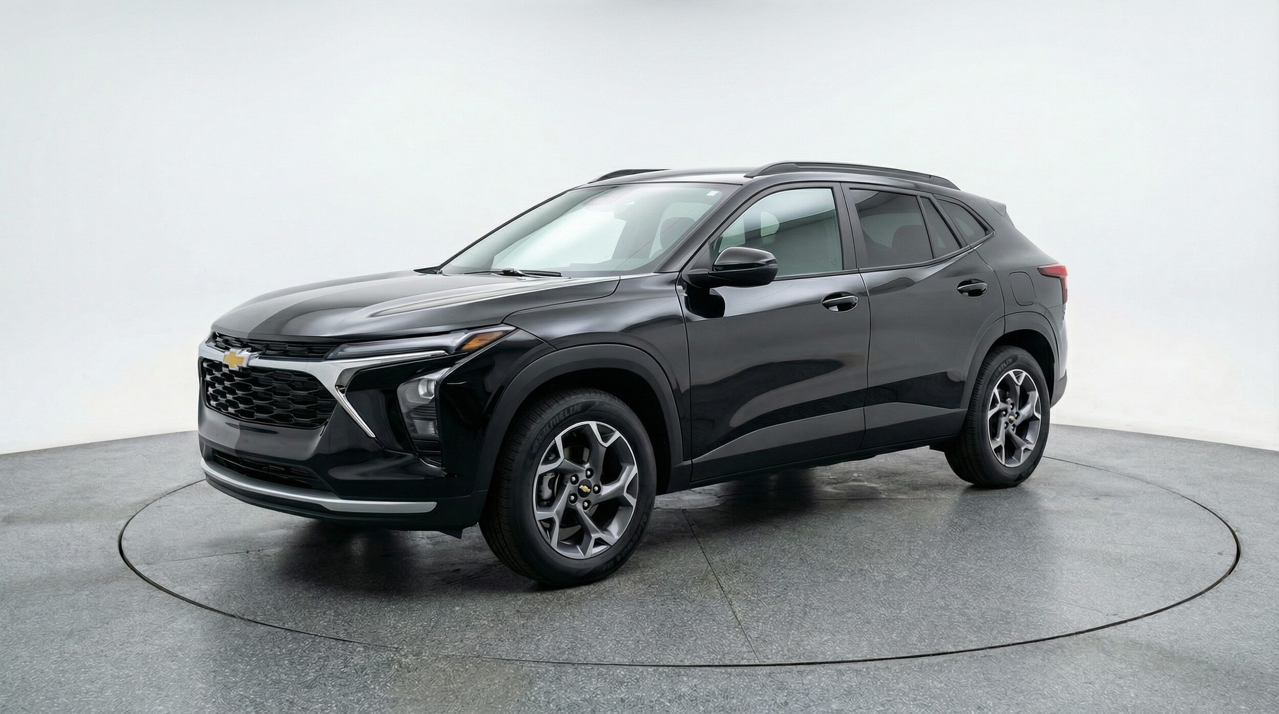 Thumbnail: 2025 Chevrolet Trax - 3