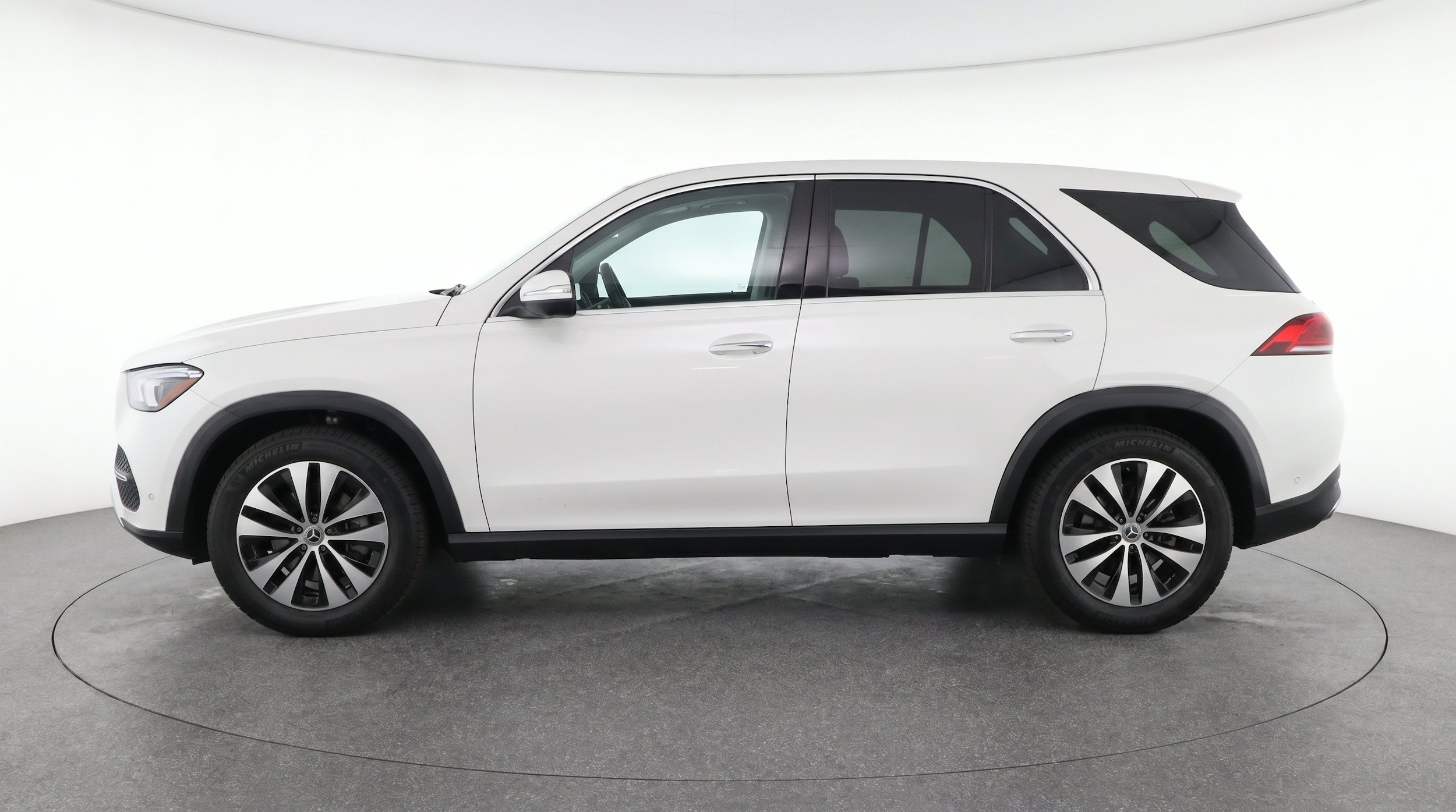 Thumbnail: 2026 Mercedes-Benz GLE - 5