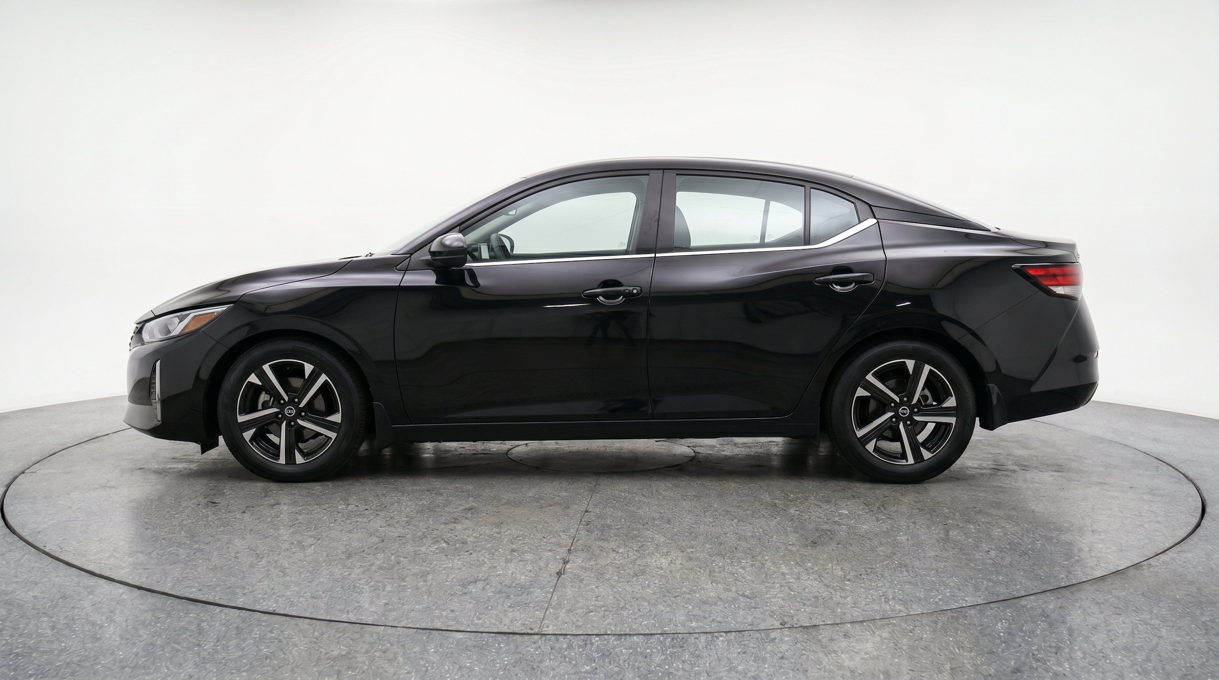 Thumbnail: 2025 Nissan Sentra - 5