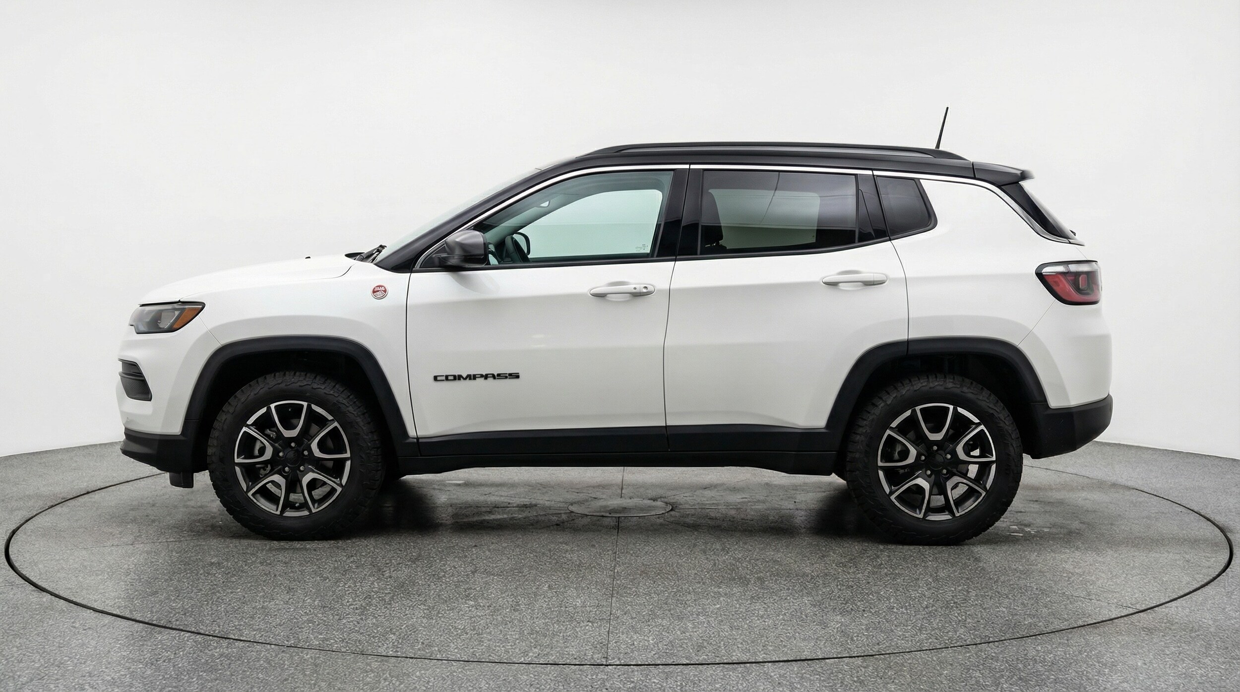 Thumbnail: 2025 Jeep Compass - 4