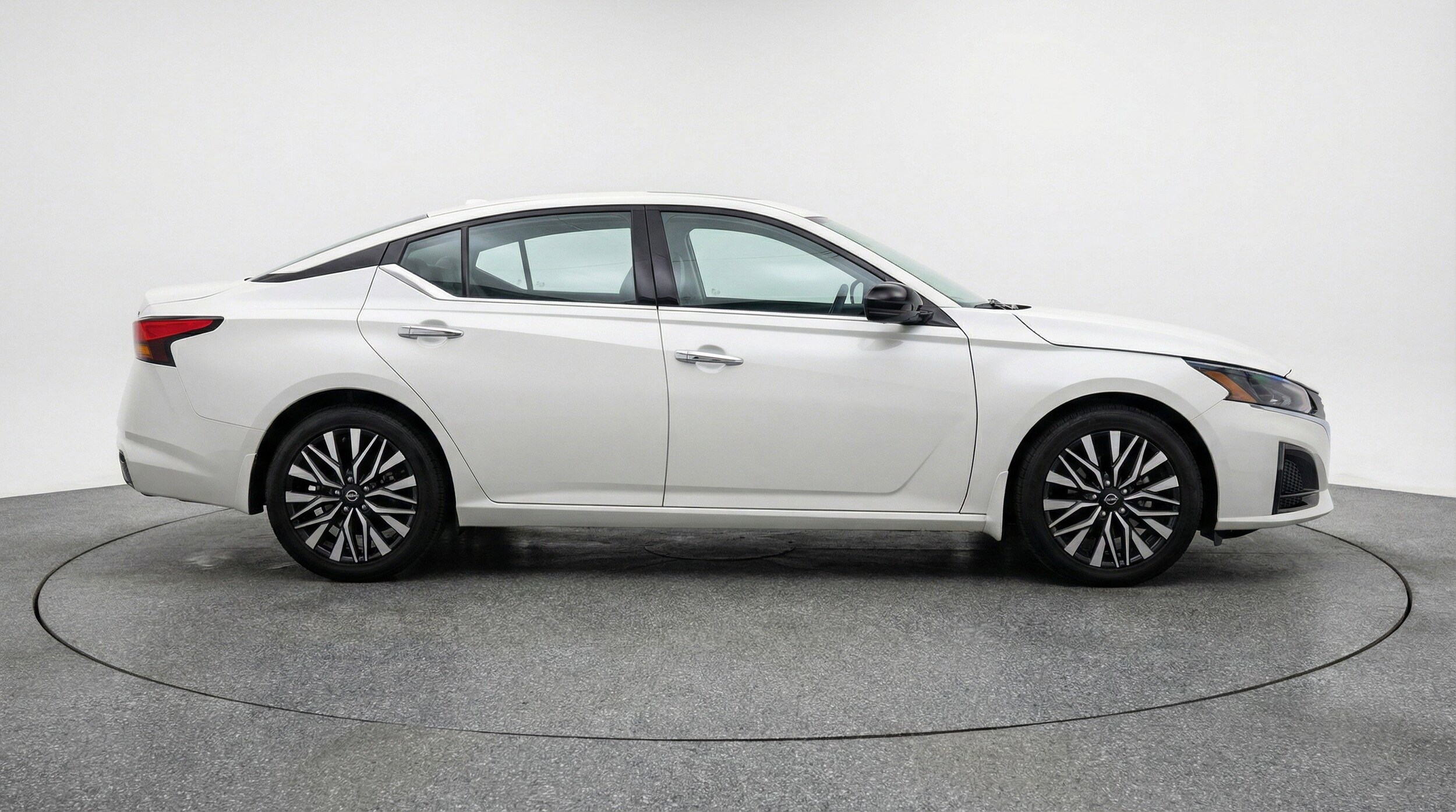 Thumbnail: 2025 Nissan Altima - 11