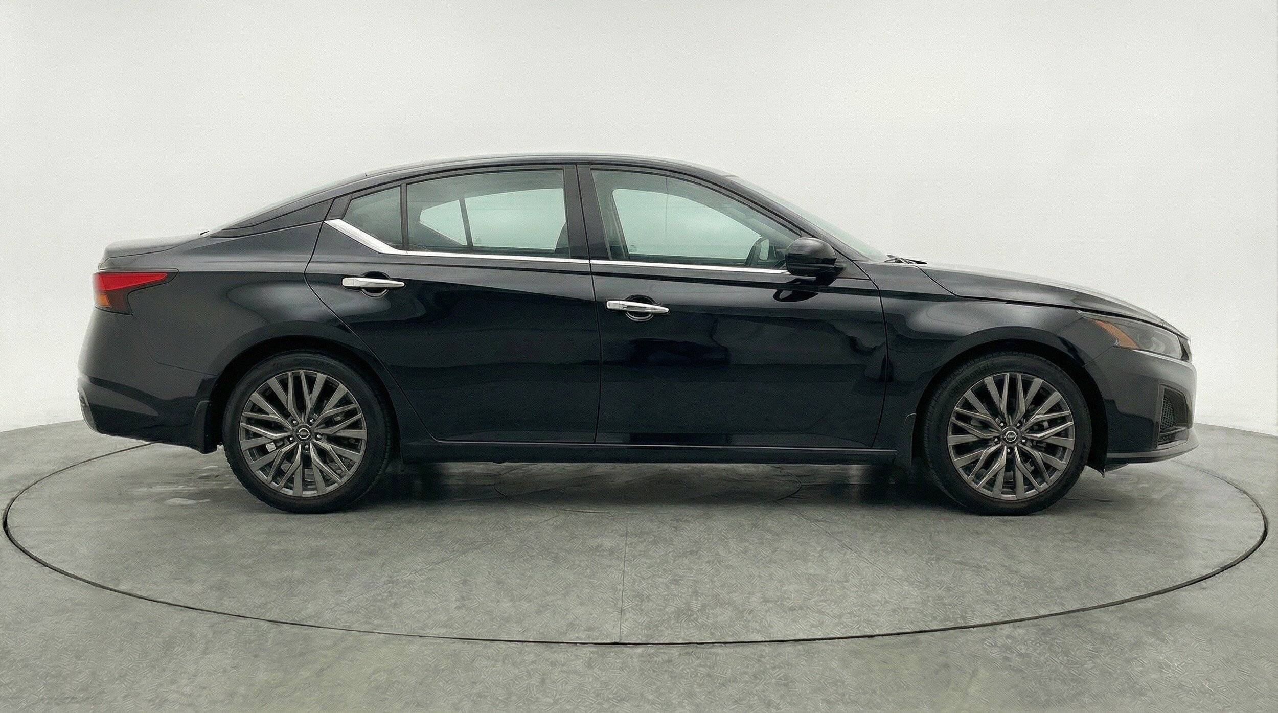 Thumbnail: 2025 Nissan Altima - 11