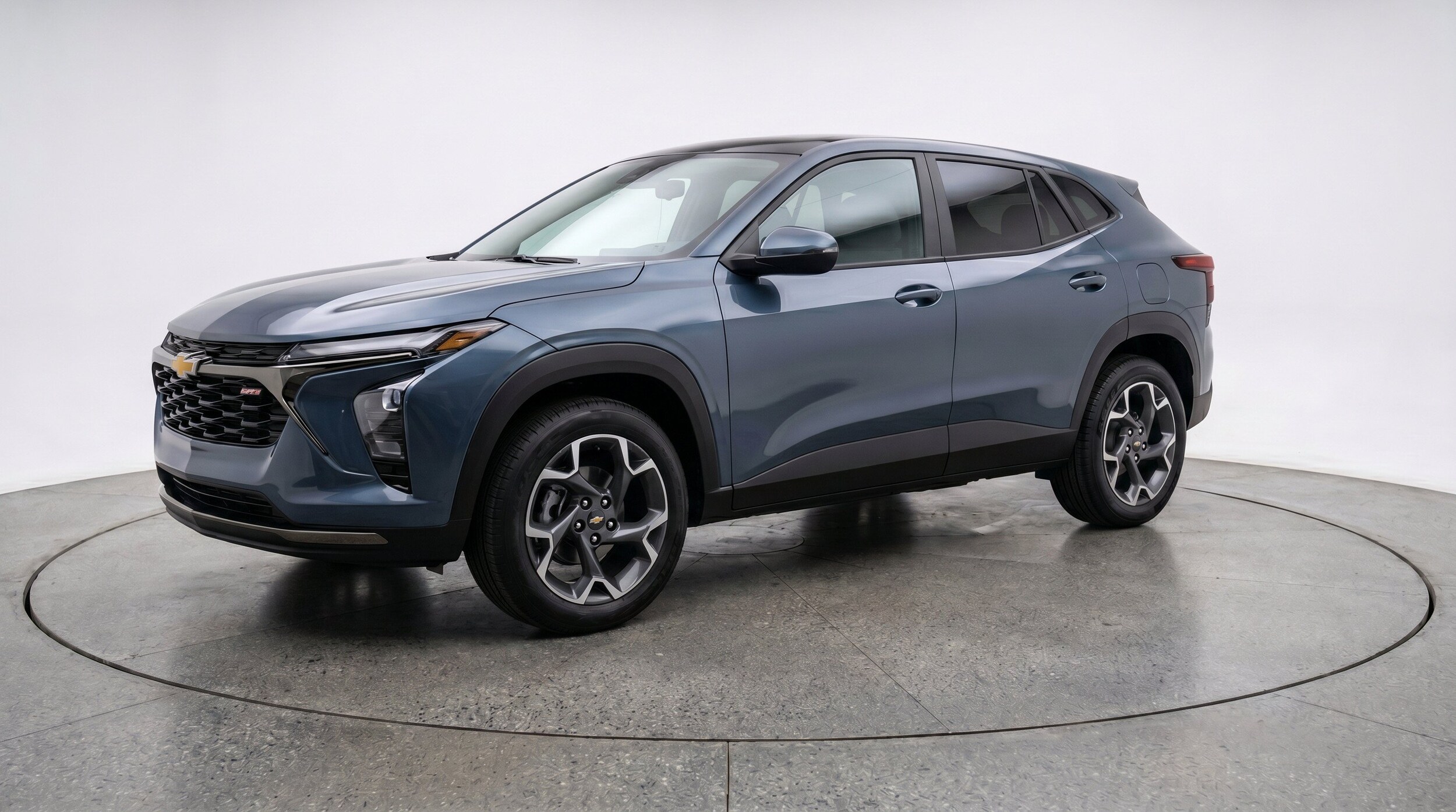 Thumbnail: 2025 Chevrolet Trax - 3