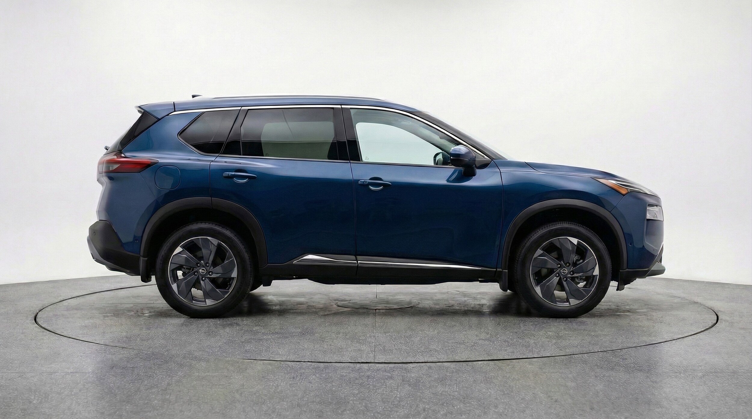 Thumbnail: 2025 Nissan Rogue - 11