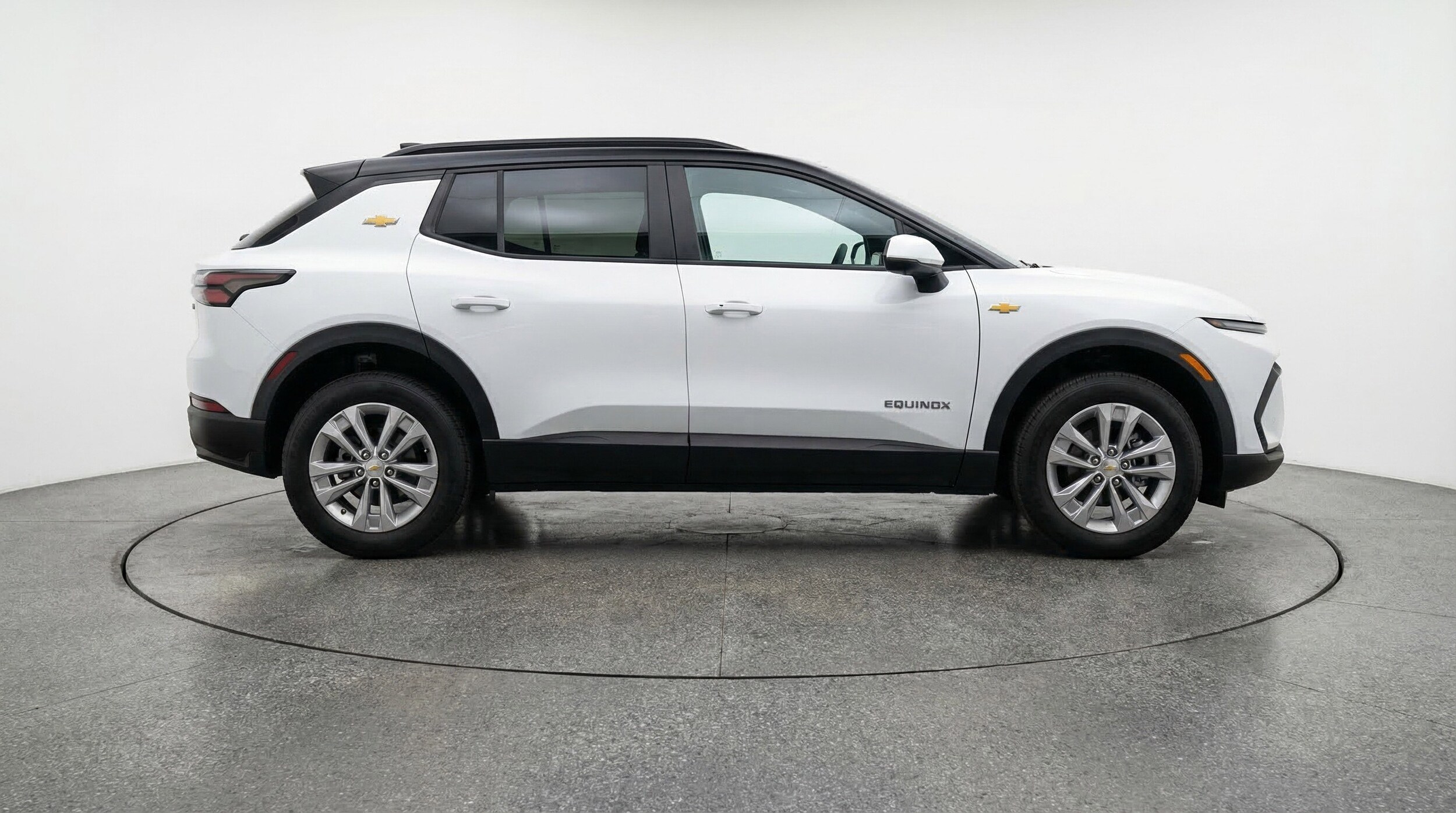 Thumbnail: 2025 Chevrolet Equinox - 11