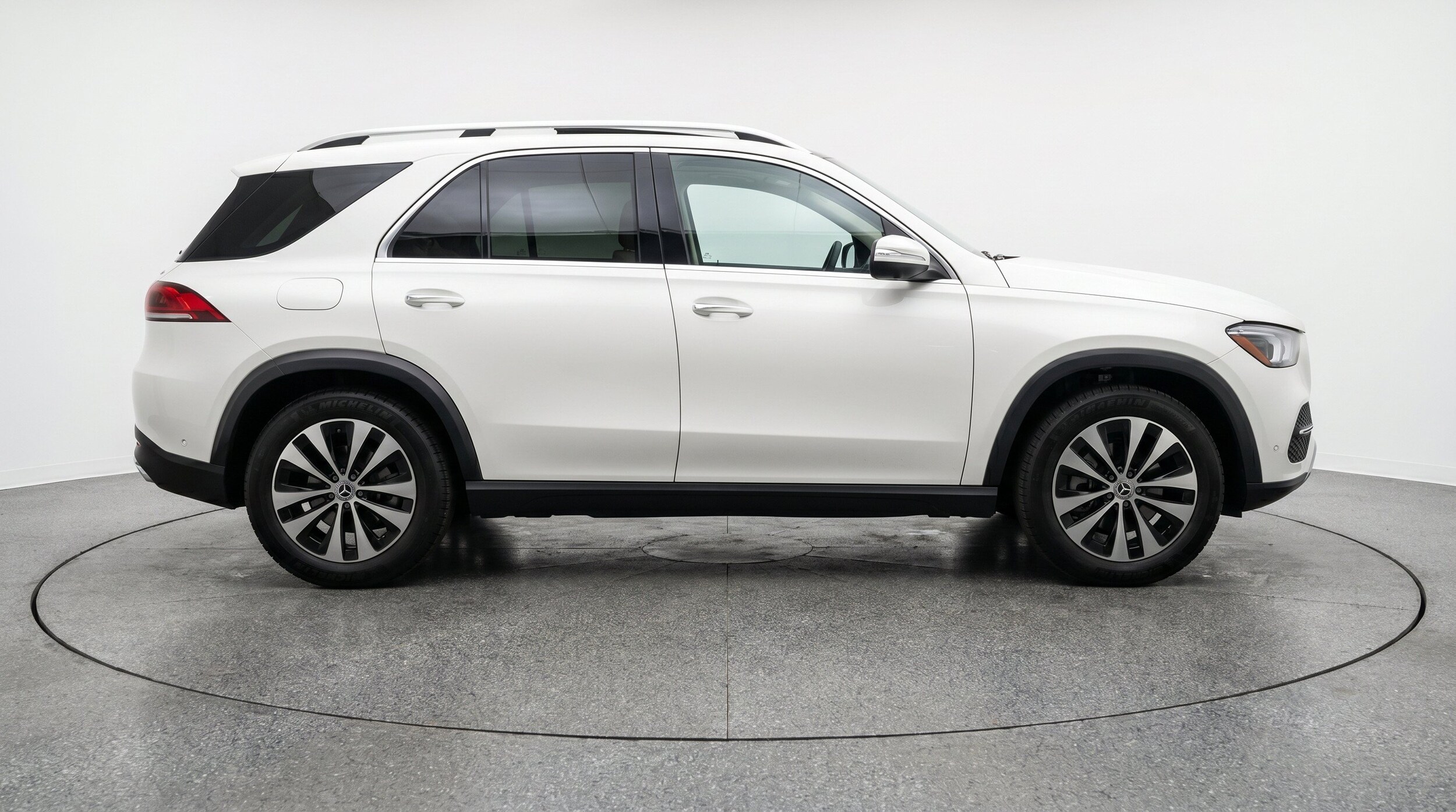 Thumbnail: 2026 Mercedes-Benz GLE - 11