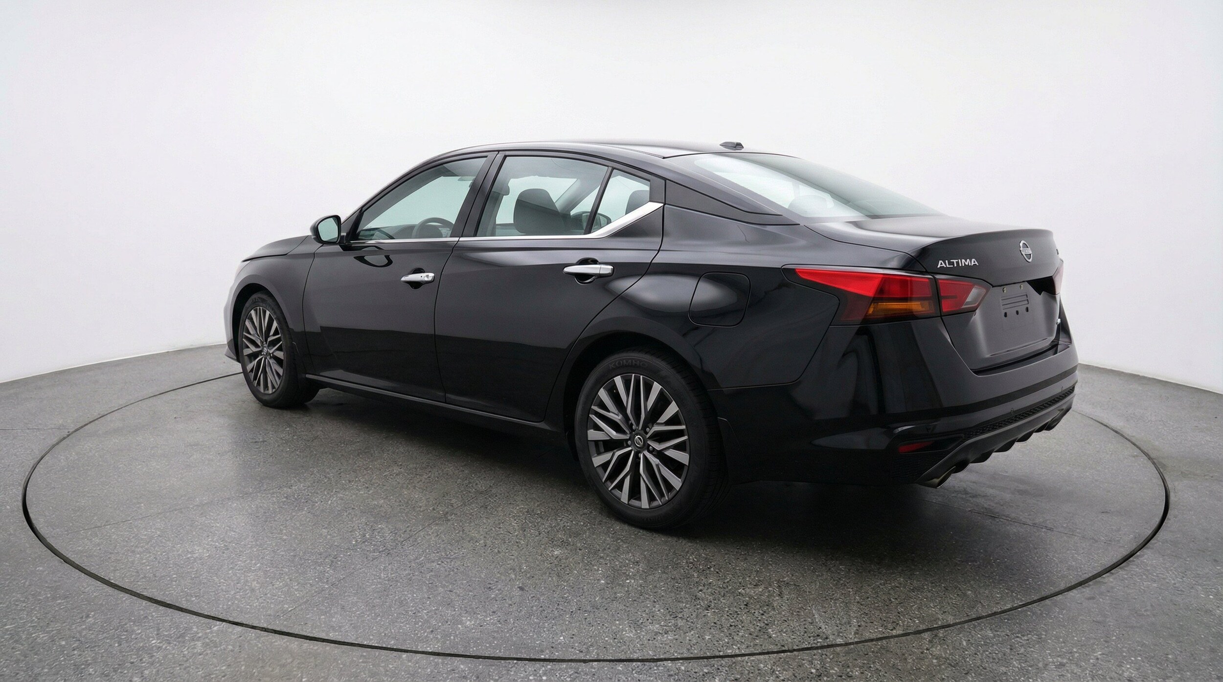 Thumbnail: 2025 Nissan Altima - 6