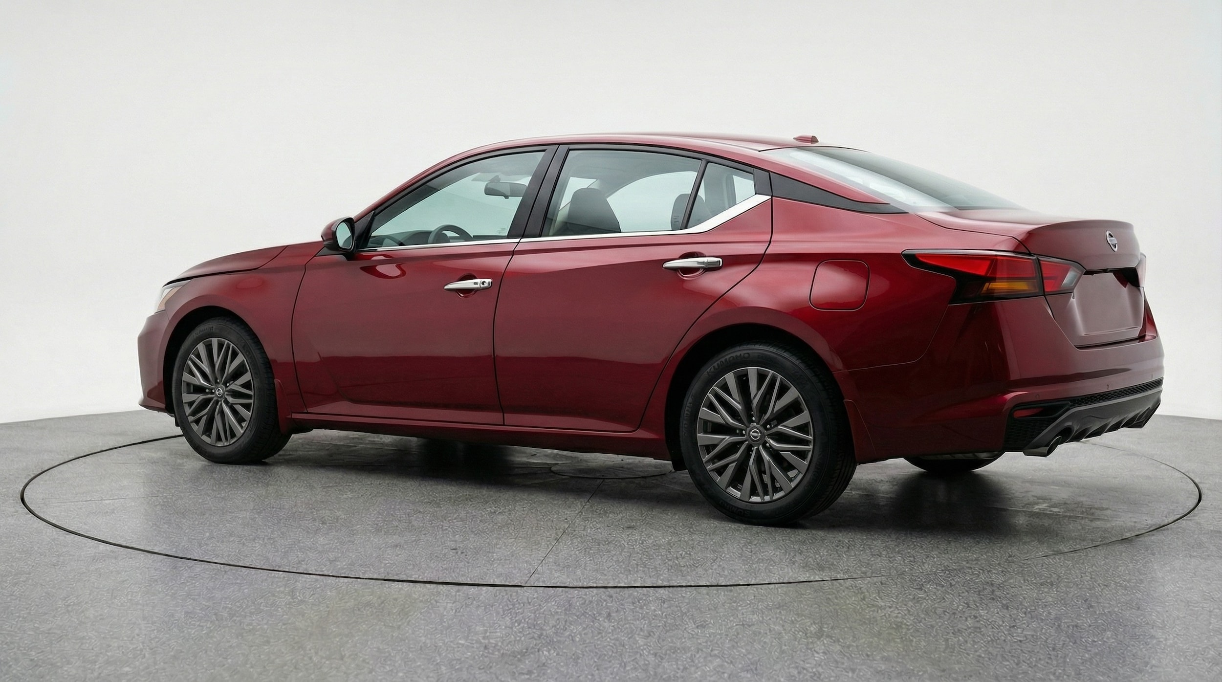 Thumbnail: 2025 Nissan Altima - 5