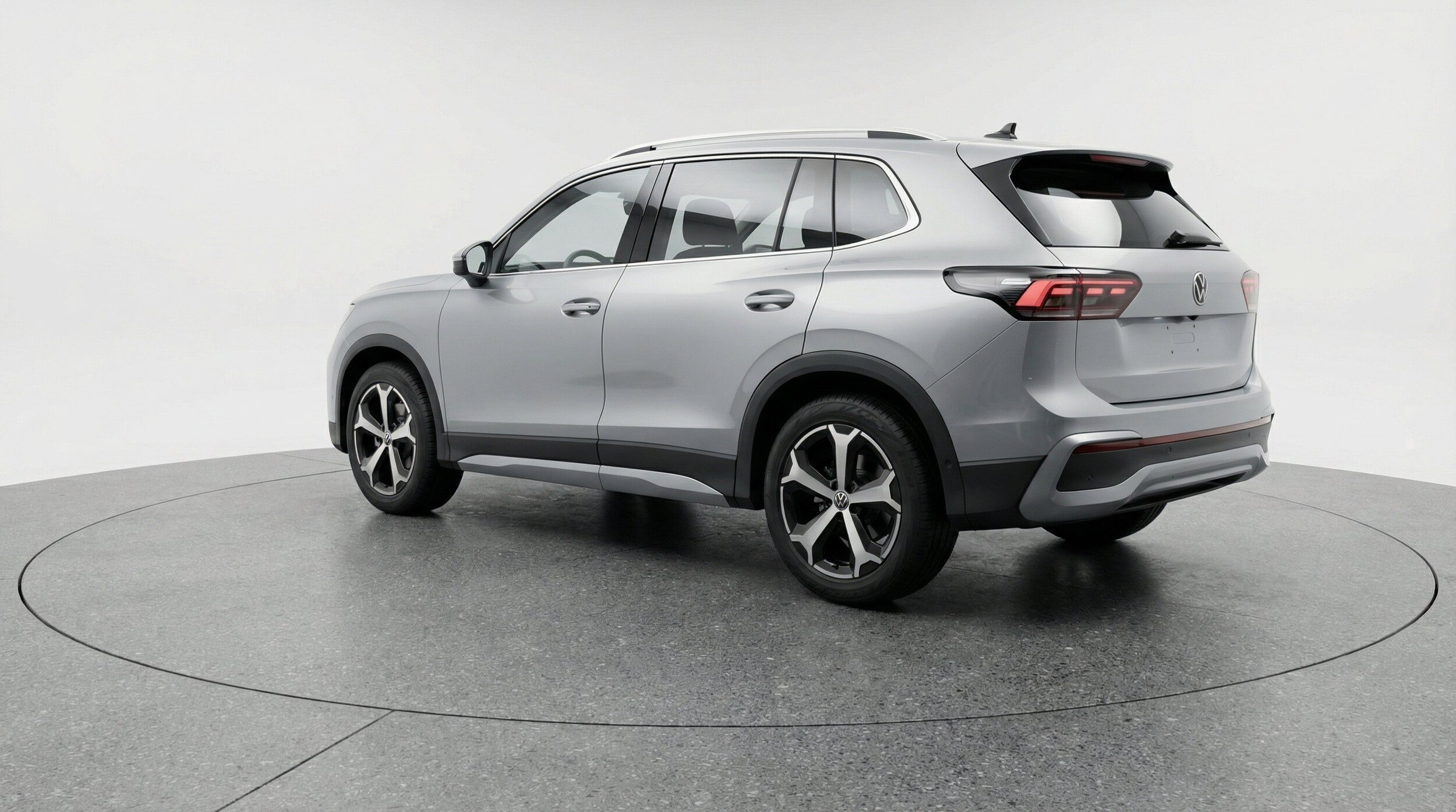 Thumbnail: 2026 Volkswagen Tiguan - 6