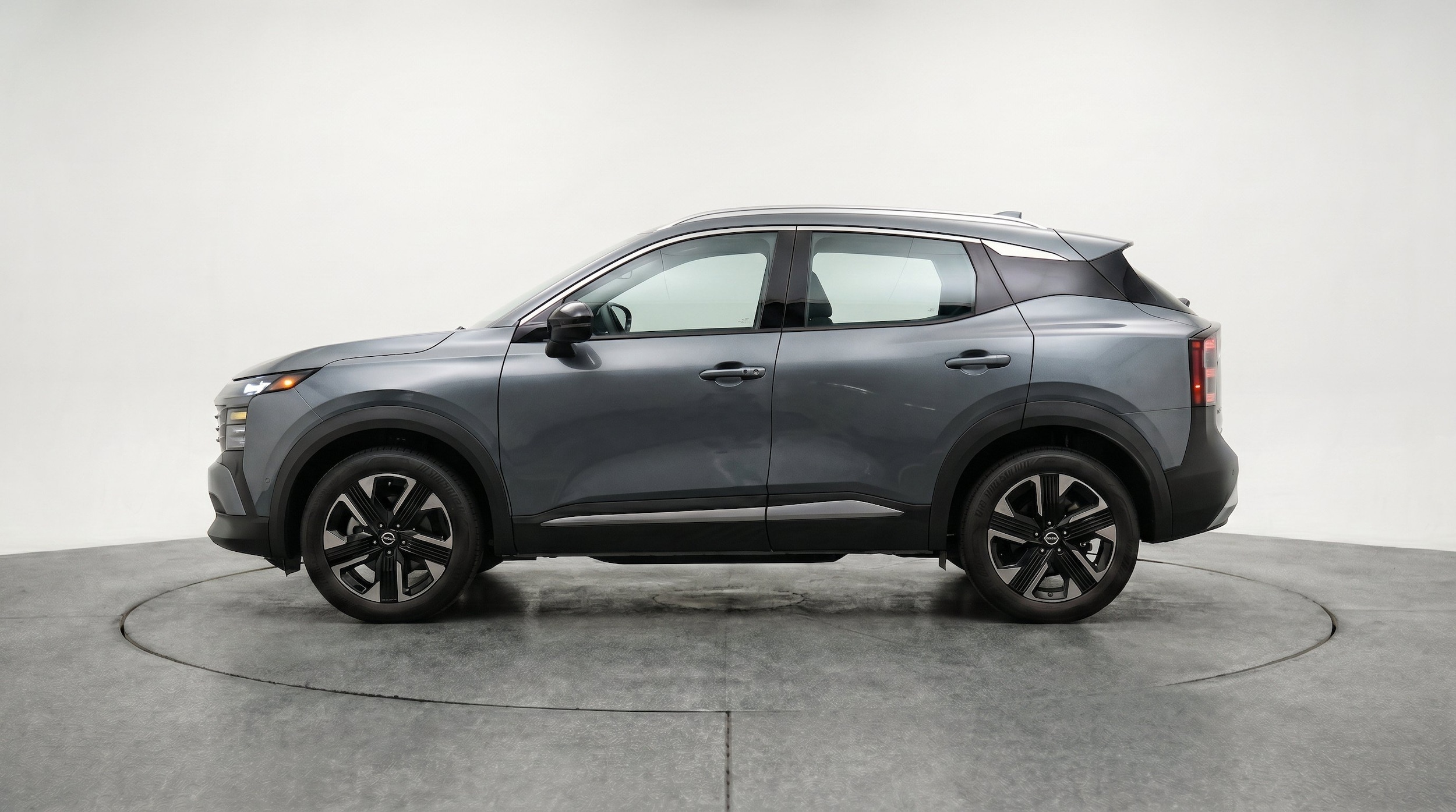 Thumbnail: 2026 Nissan Kicks - 5