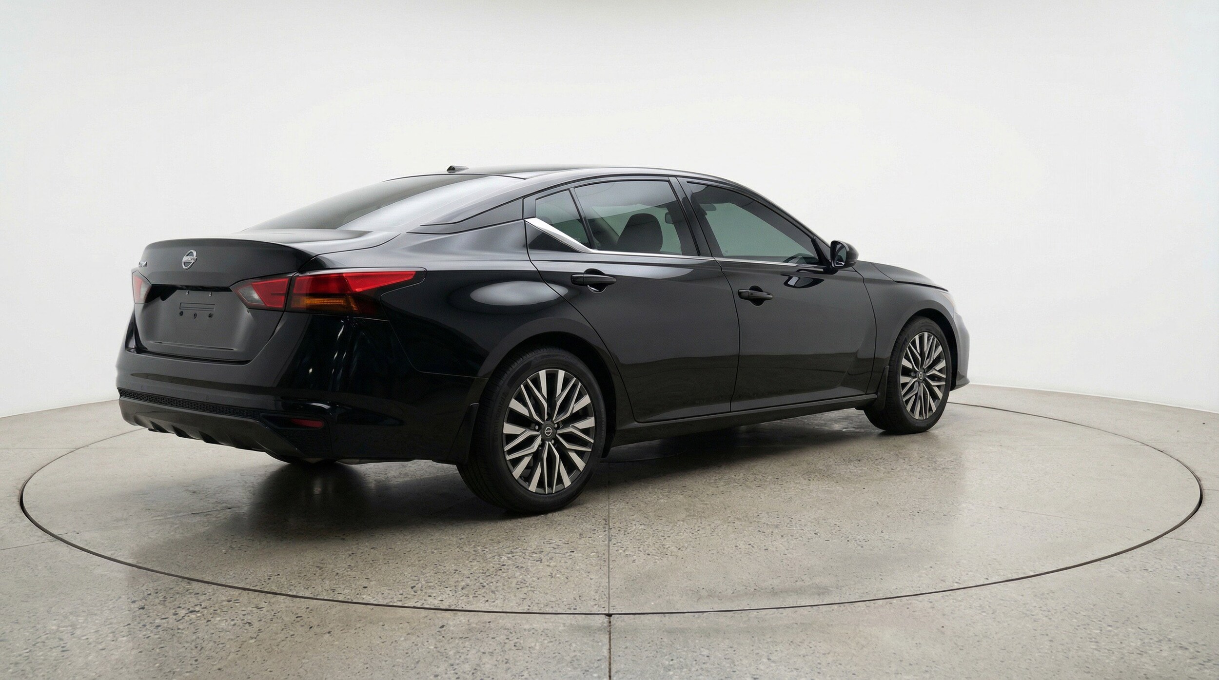 Thumbnail: 2025 Nissan Altima - 9