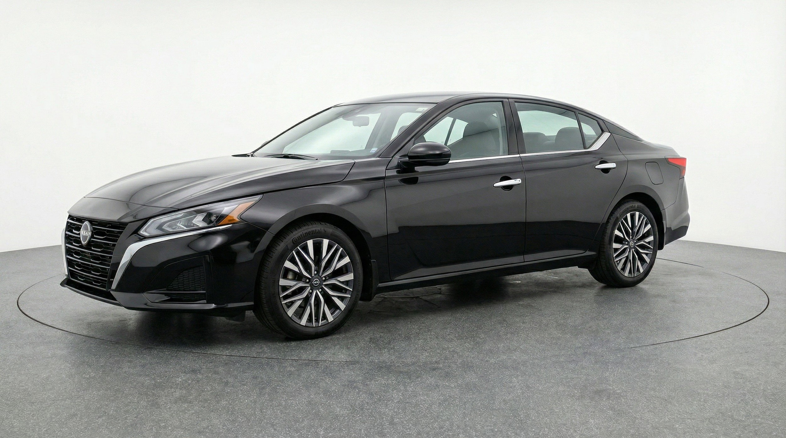 Thumbnail: 2025 Nissan Altima - 3