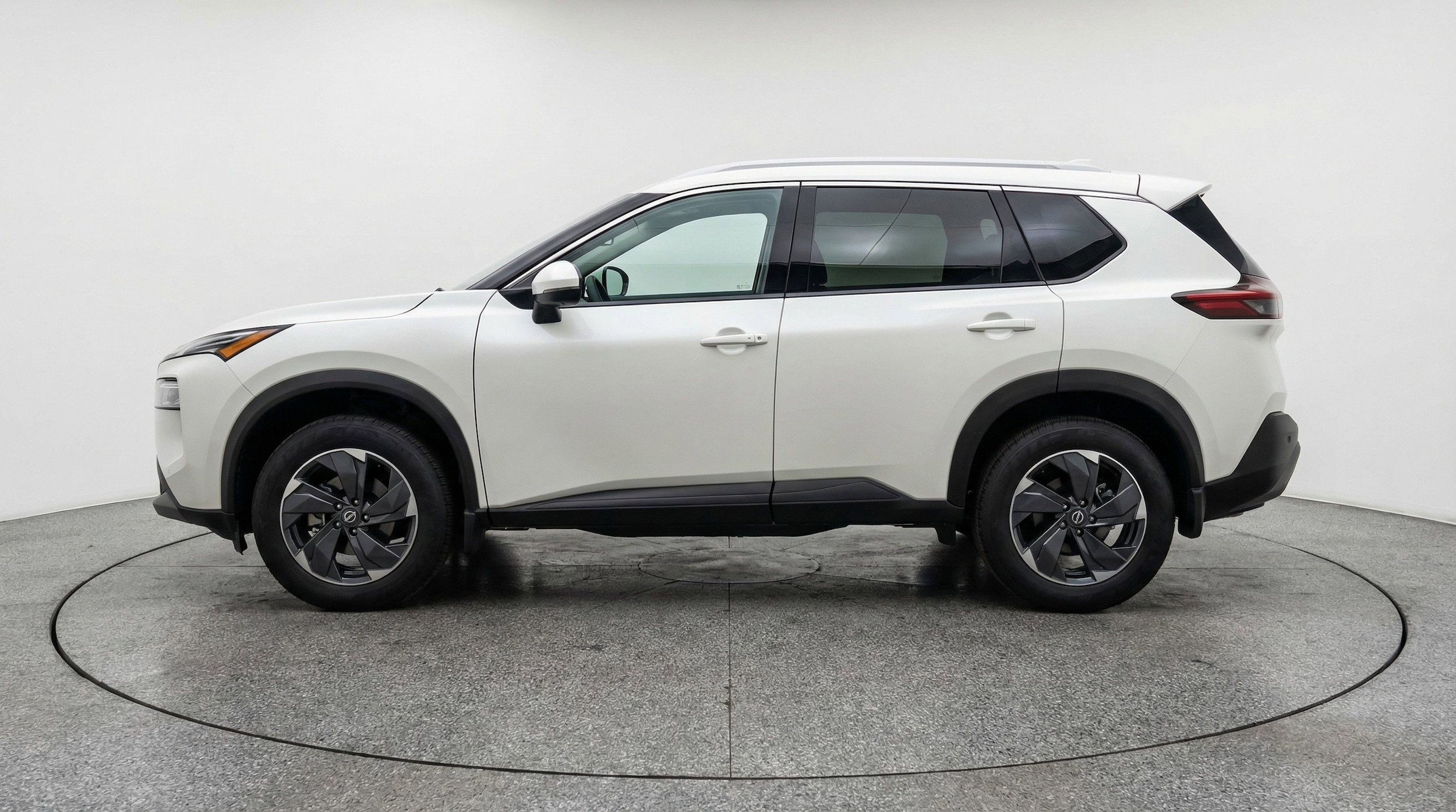 Thumbnail: 2025 Nissan Rogue - 5
