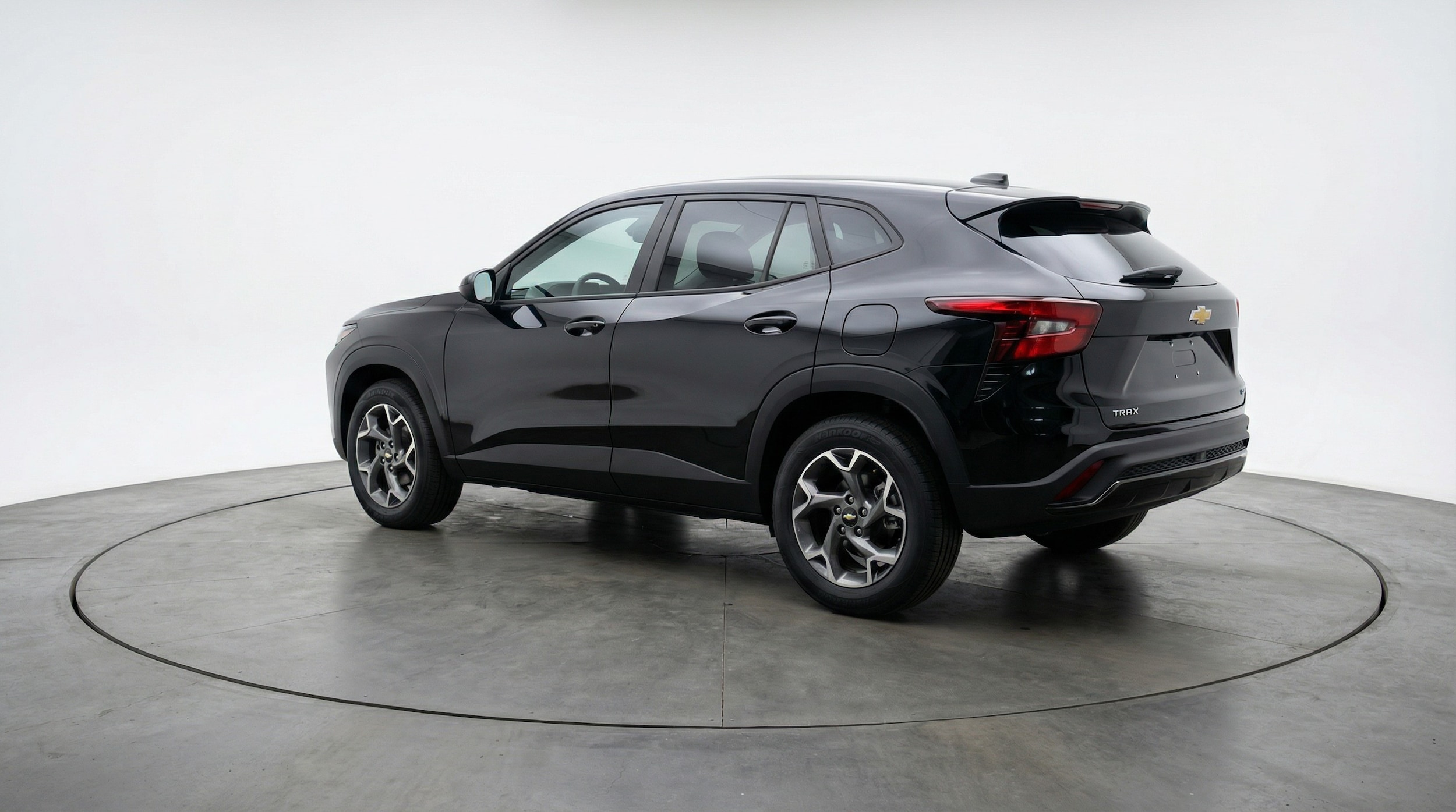 Thumbnail: 2025 Chevrolet Trax - 5